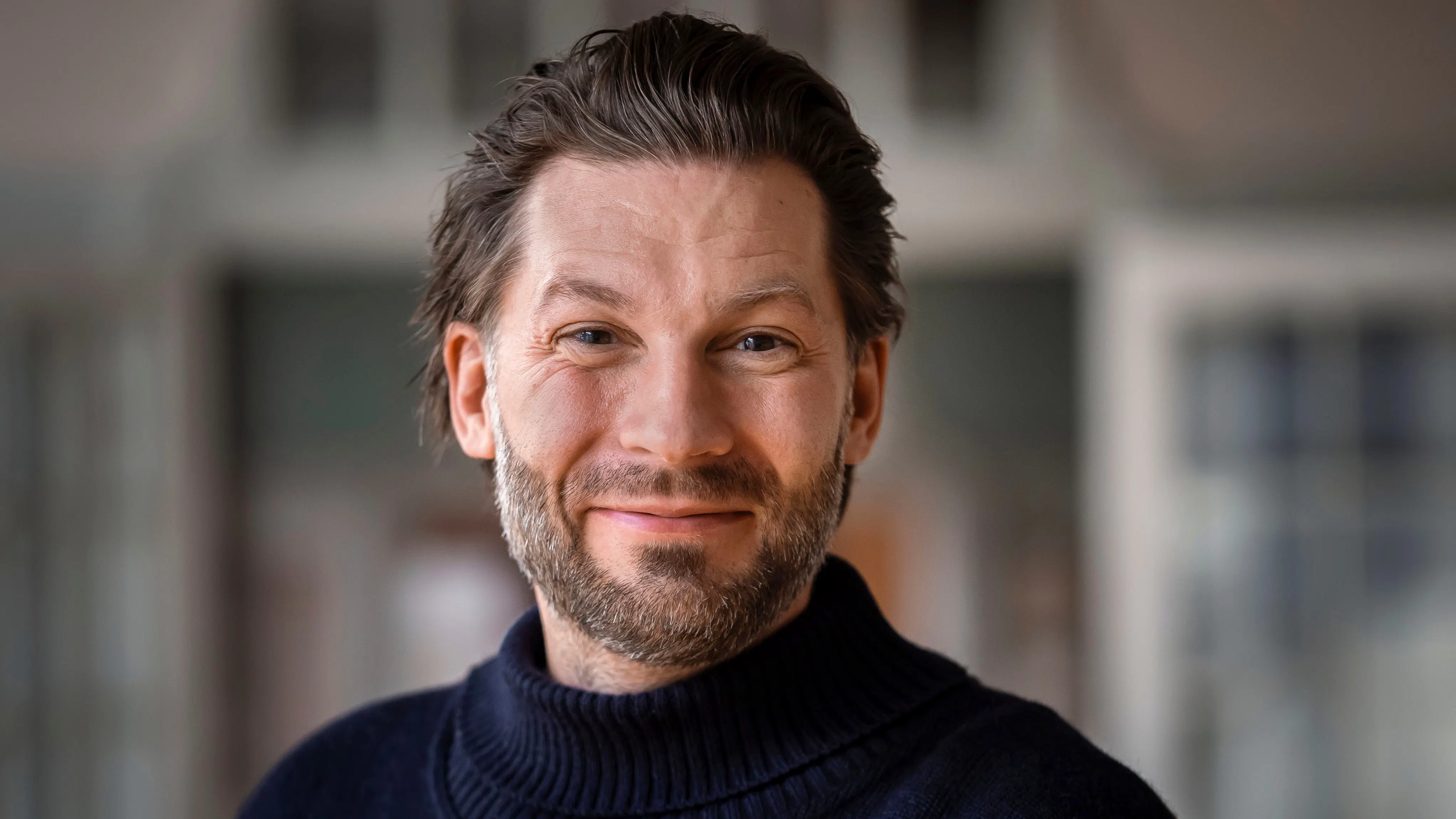 Deler trist nyt: Simon Stenspil skal tilbage på operationsbordet ...