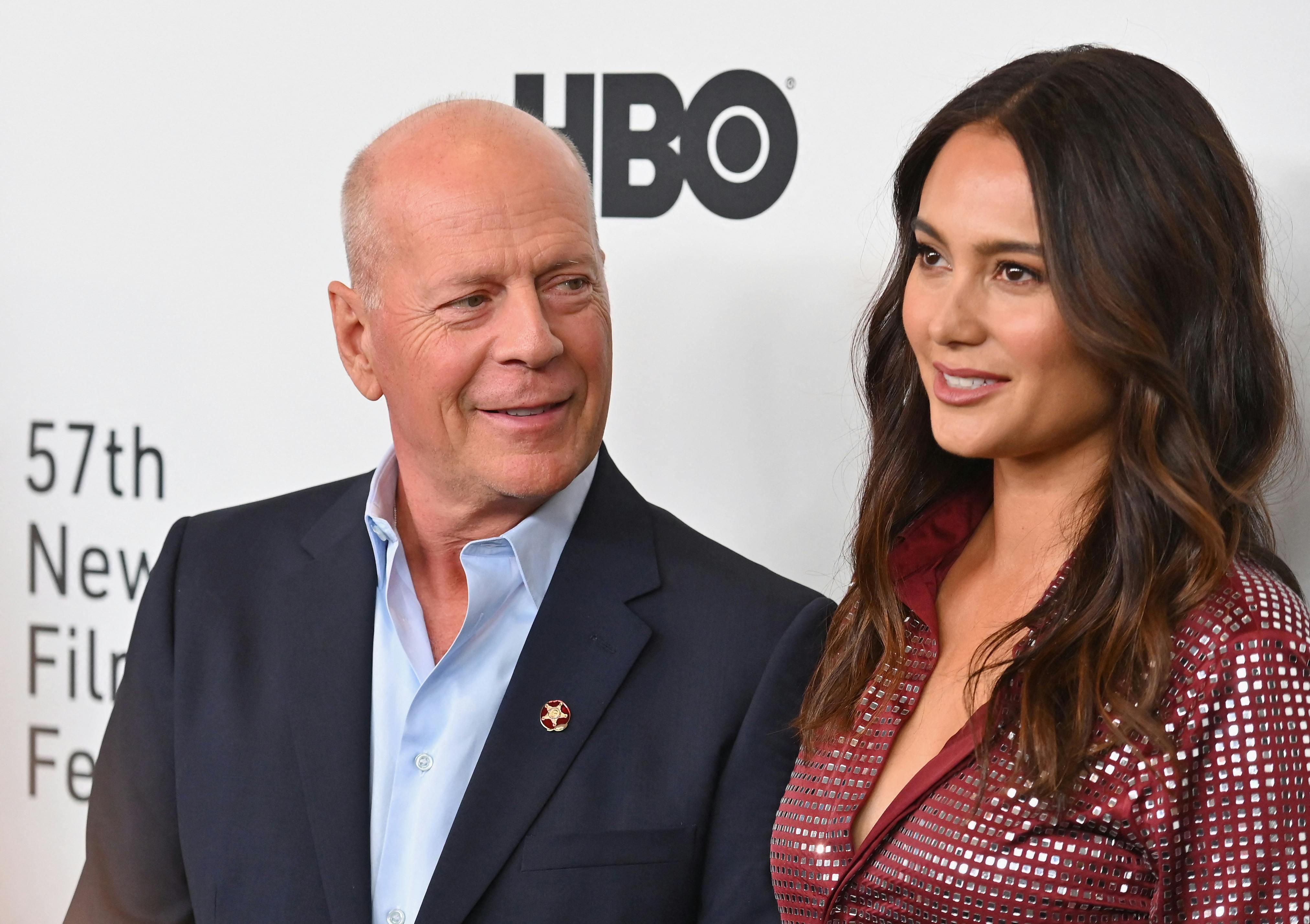 Bruce Willis og Emma Heming Willis i 2019.