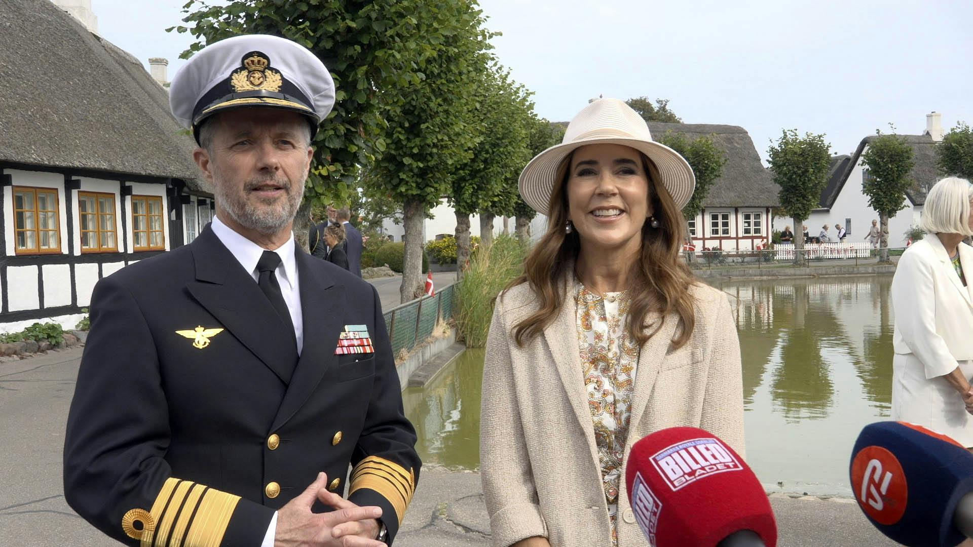 https://imgix.billedbladet.dk/2025-08-29/Int-med-Kong-Frederik-og-Dronning-Mary-4.jpg
