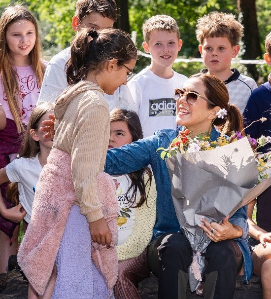 Dronning Mary takker for blomsterne