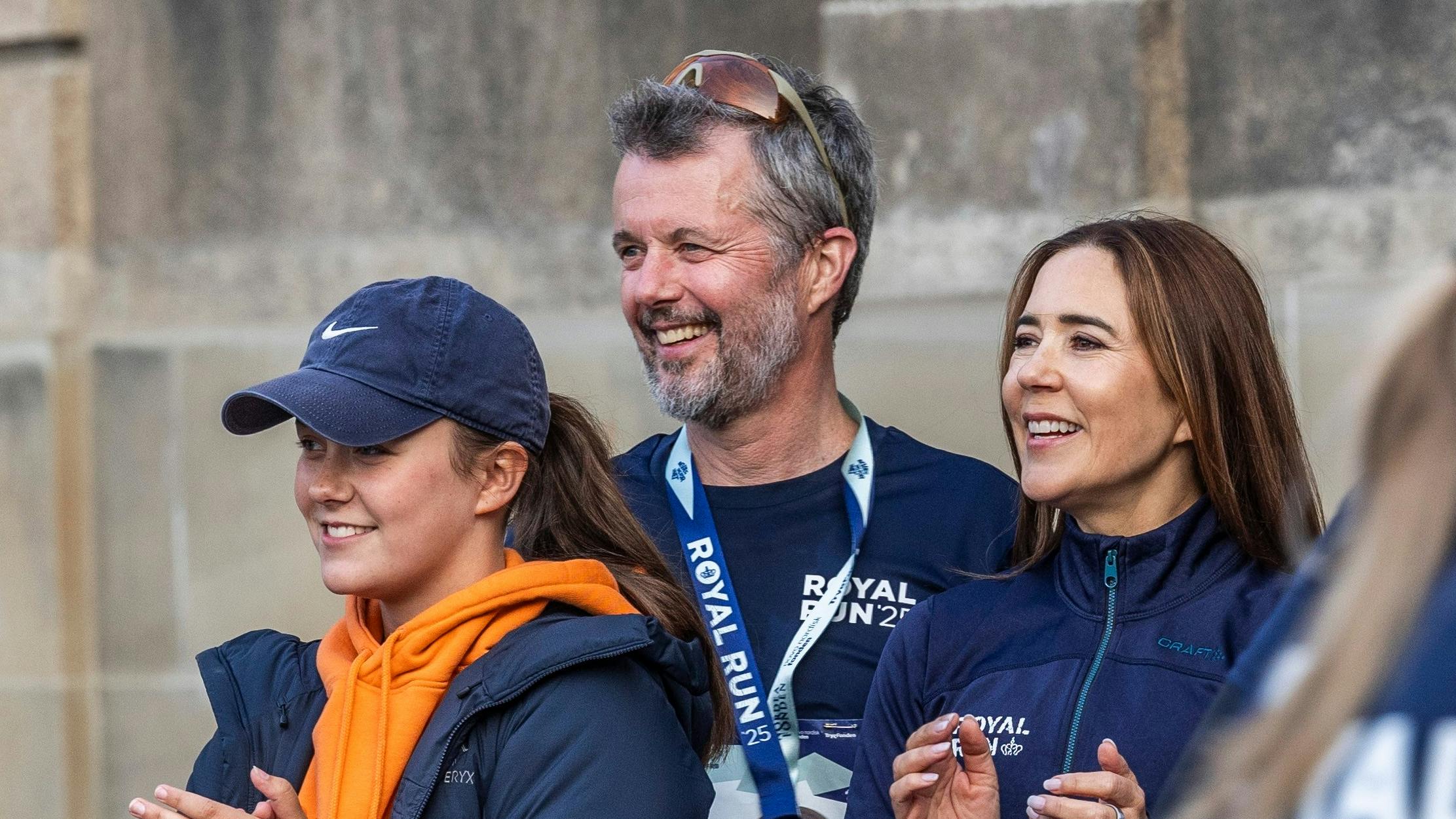 Prinsesse Isabella, kong Frederik og dronning Mary.