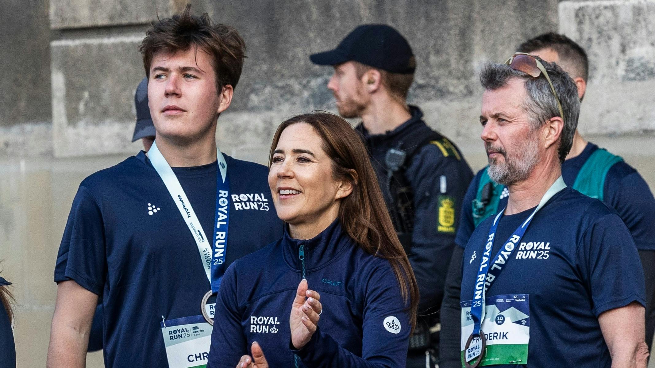 Kronprins Christian, dronning Mary og kong Frederik.&nbsp;