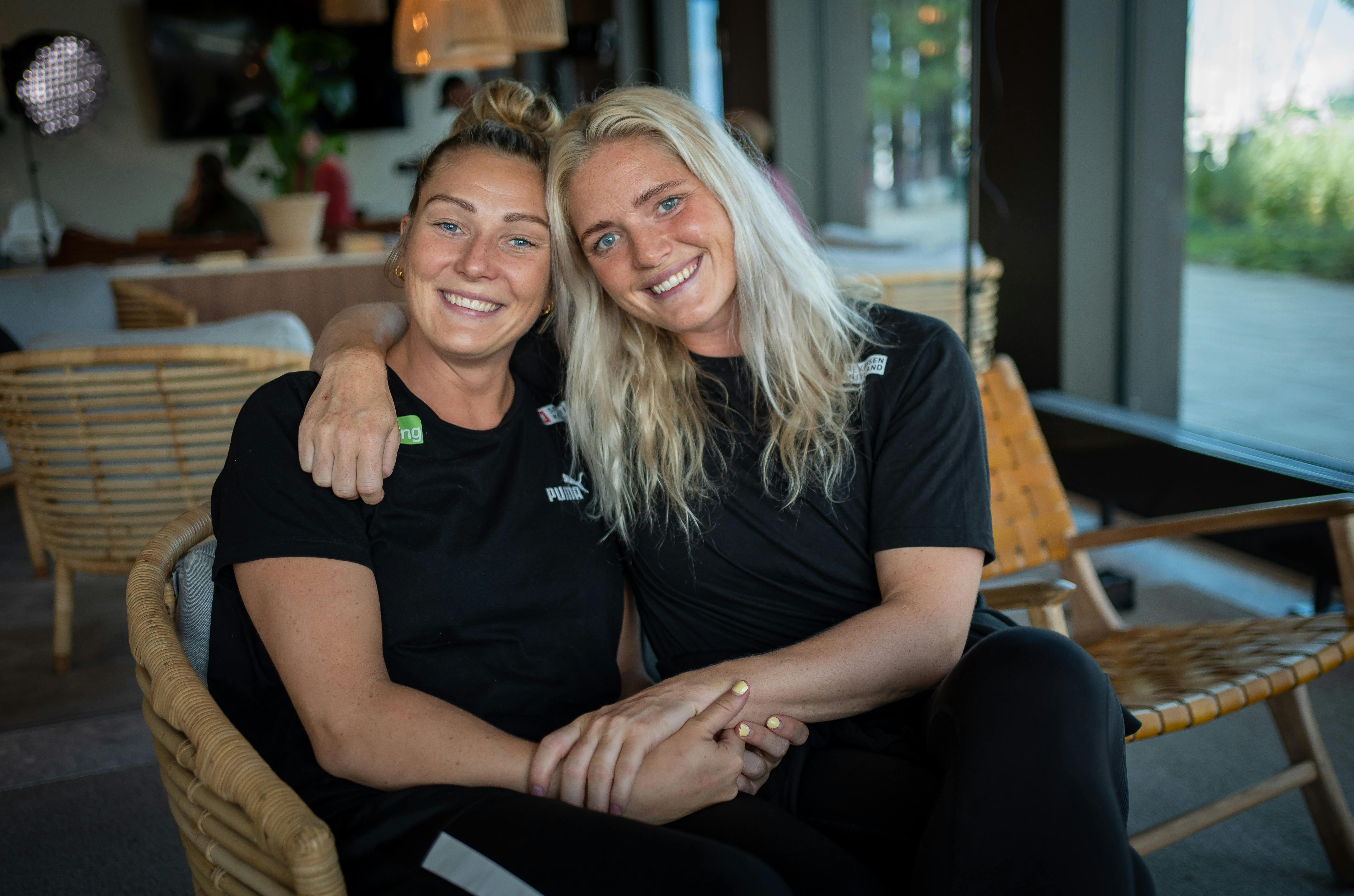 Rikke og Sarah Iversen.