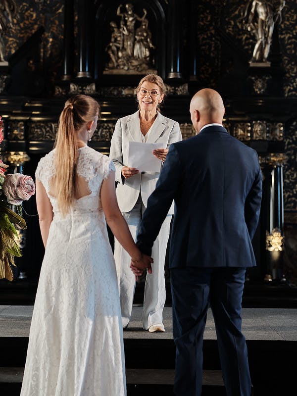 Ellen Hillingsø og brudepar