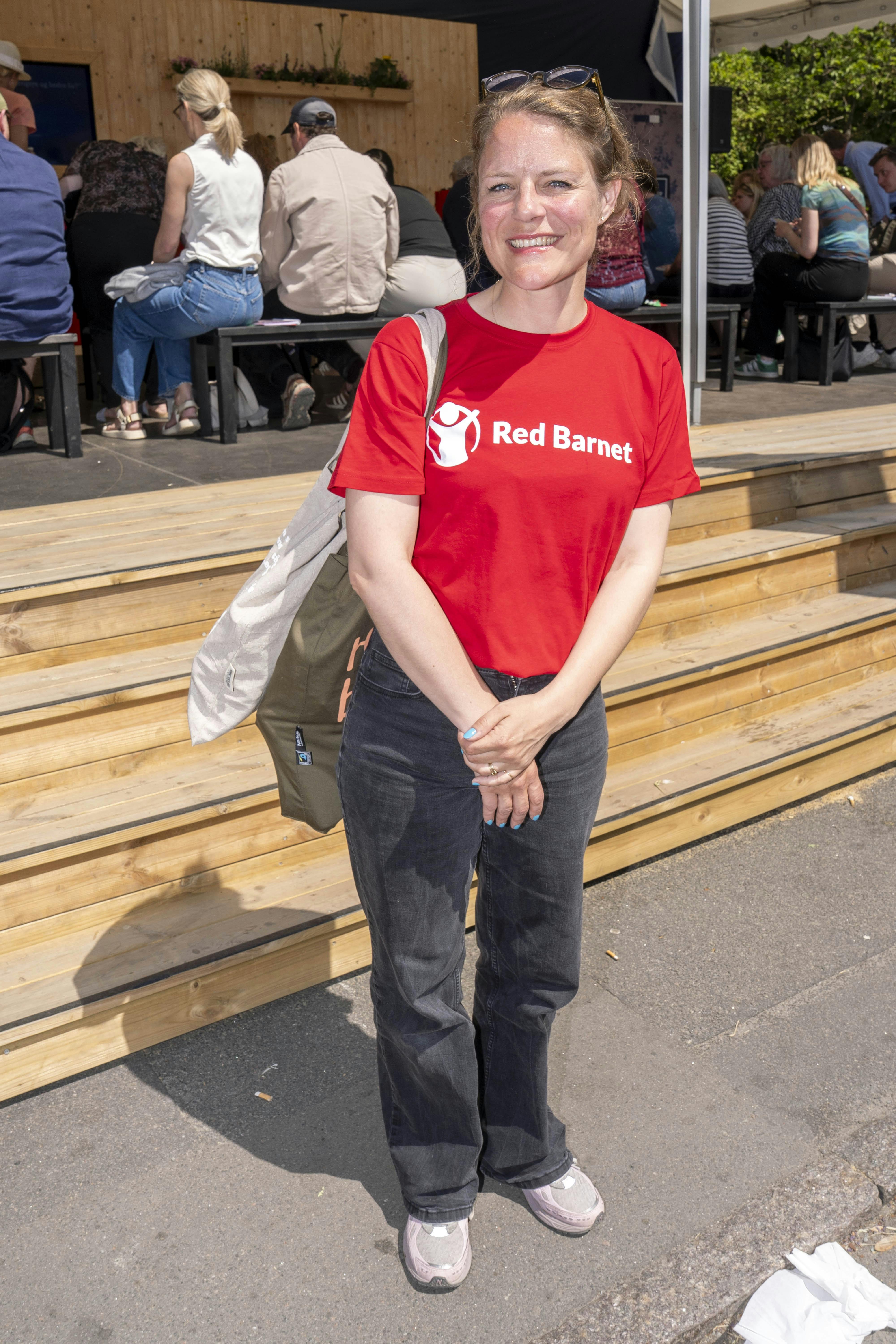 Johanne Schmidt-Nielsen roser kongen.