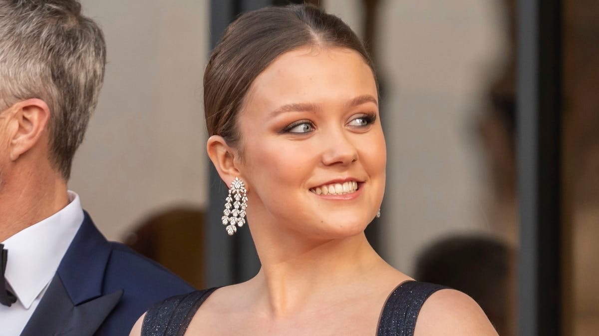 Prinsesse Isabella er inviteret til bal