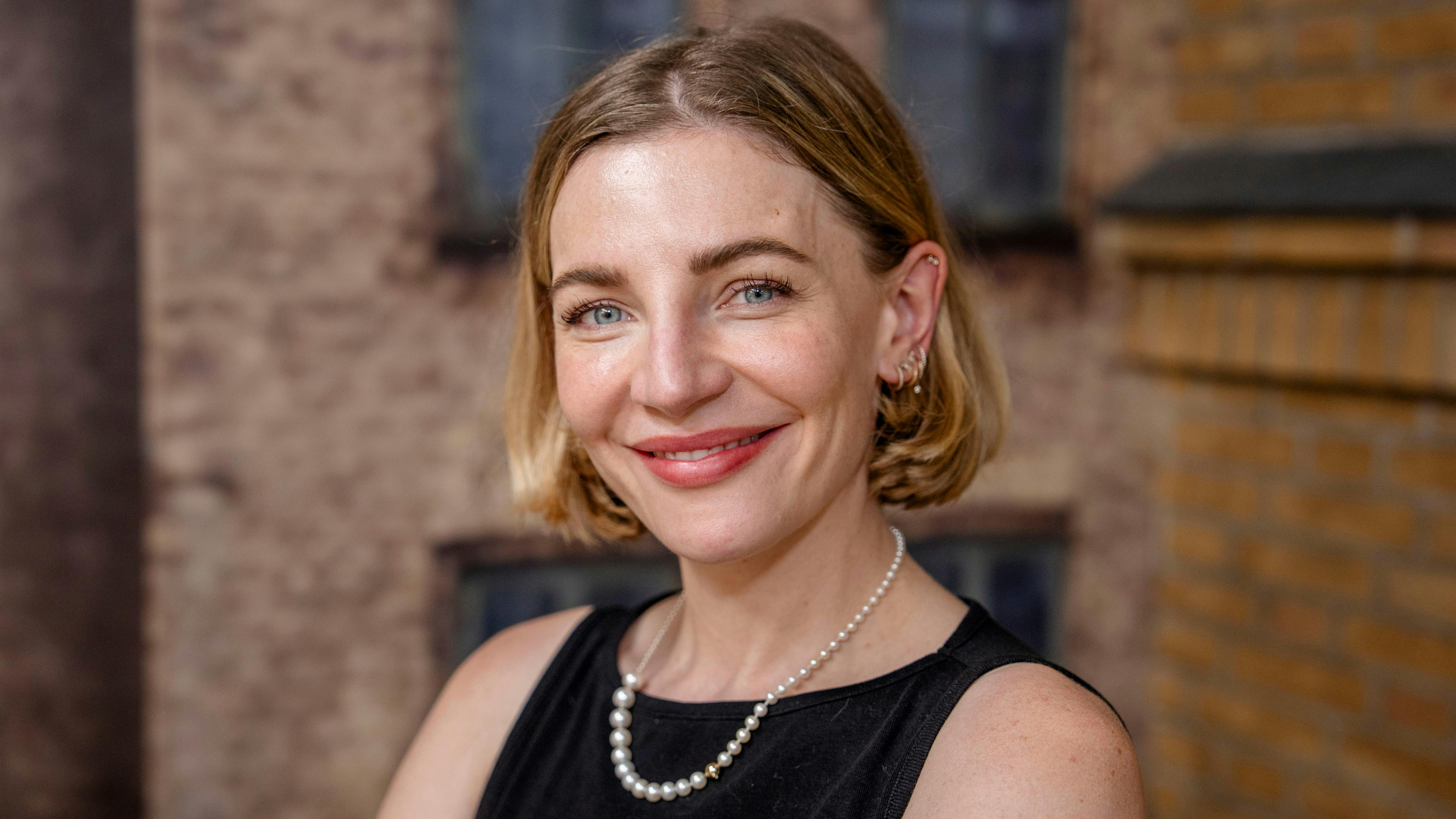 Molly Egelind. 