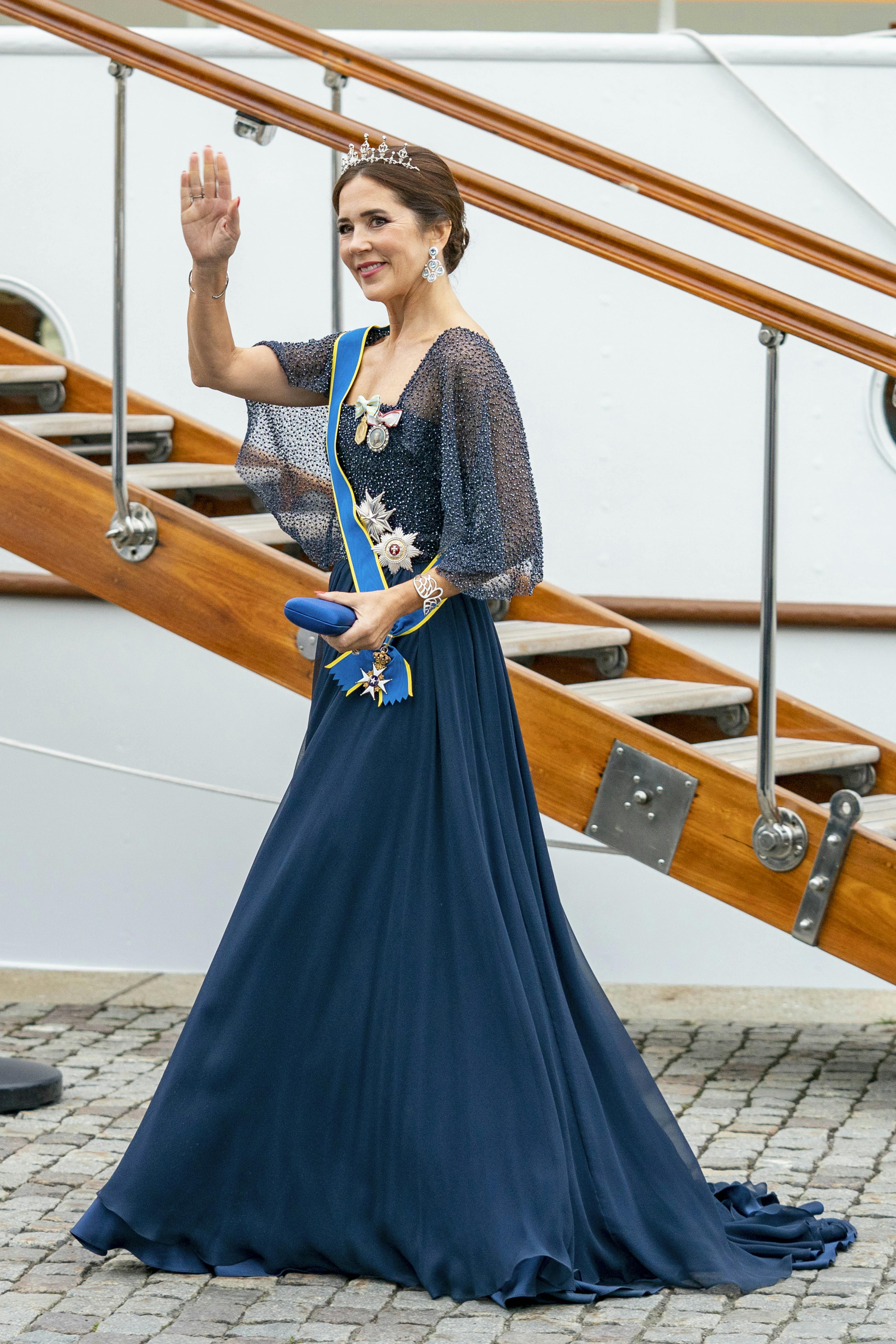 Kong Carl Gustafs 50-års jubilæum Dronning Margrethe dronning Anne-Marie Kronprins Frederik og Kronprinsesse Mary Afgang til galla middag