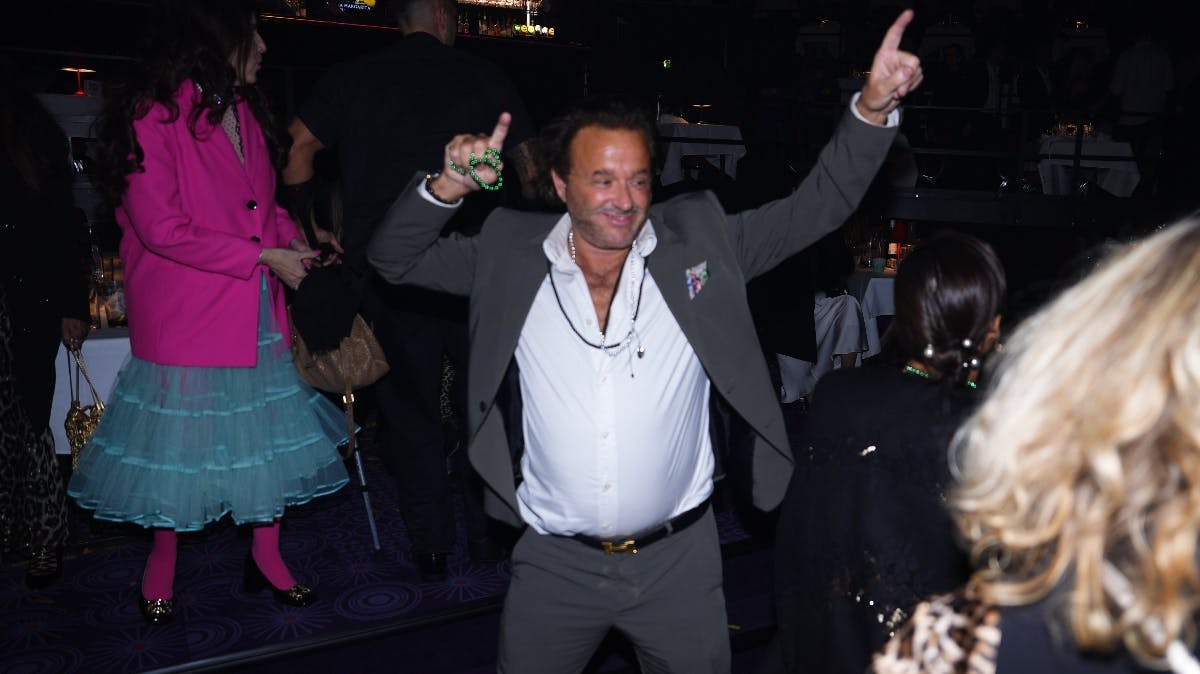 Dennis Knudsen i fin form på dansegulvet