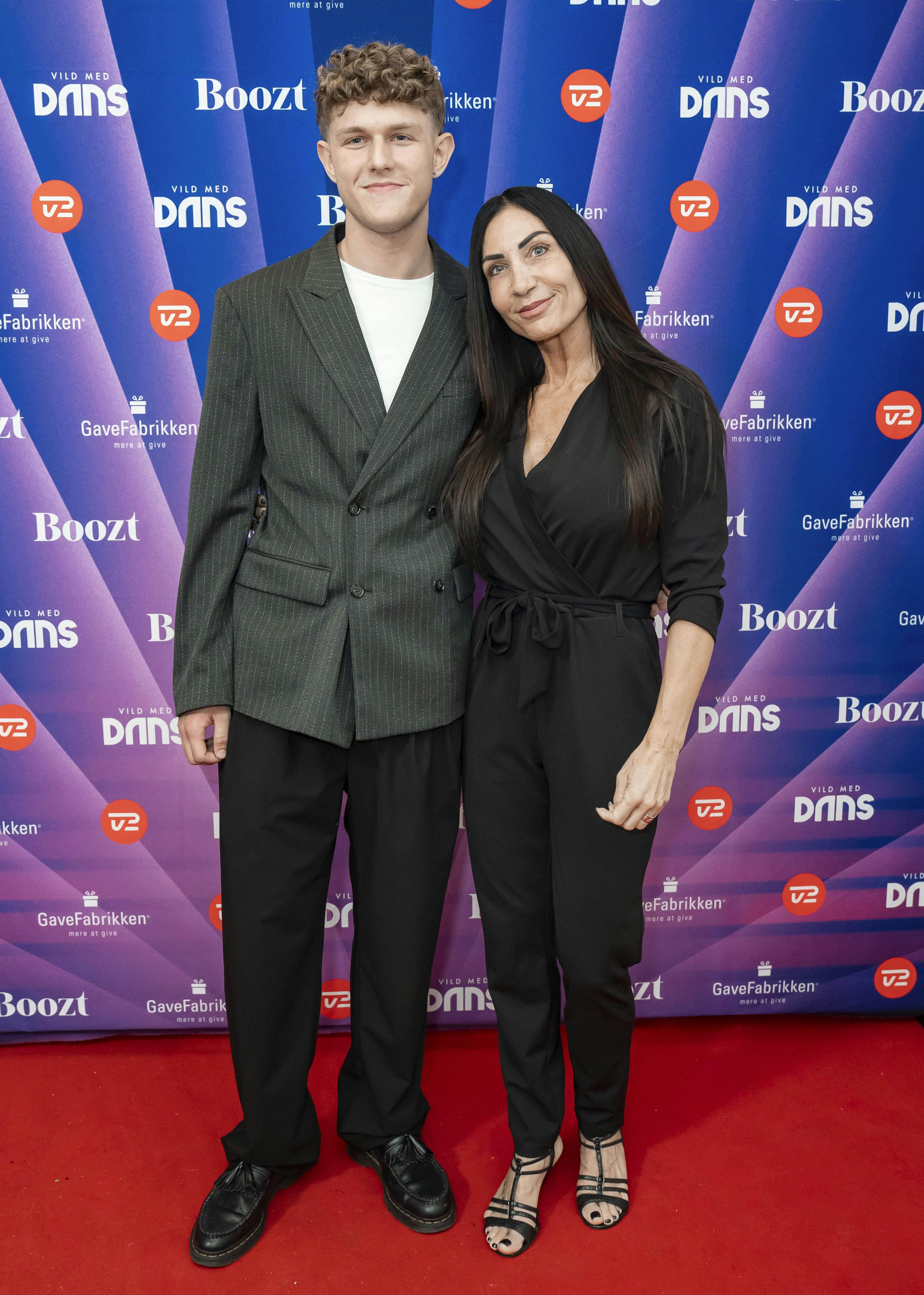 Michael Olesens kæreste, Heidi Frikke, med sin søn, Nicklas.