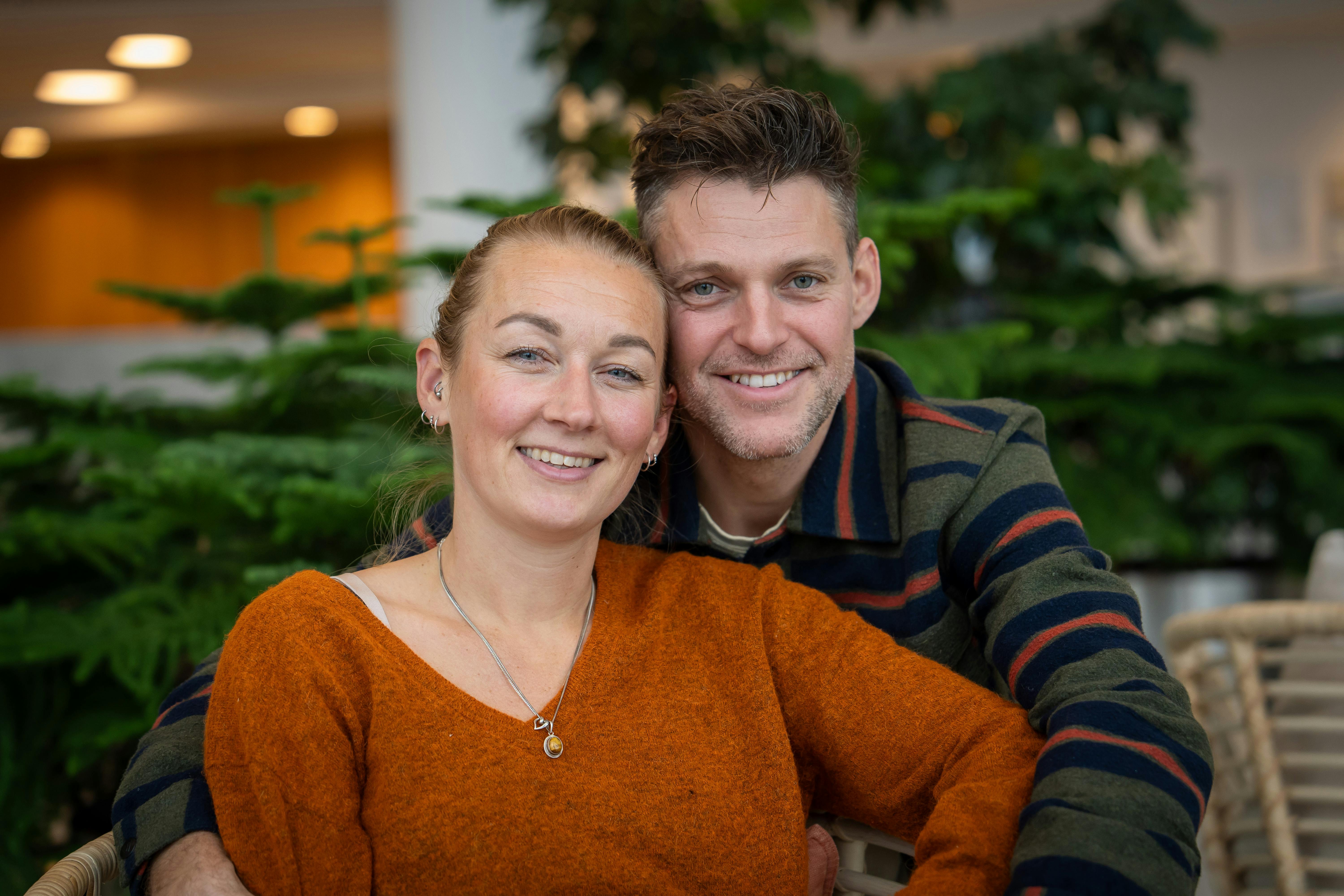 Nanna Brandt med sin mand Frederik.