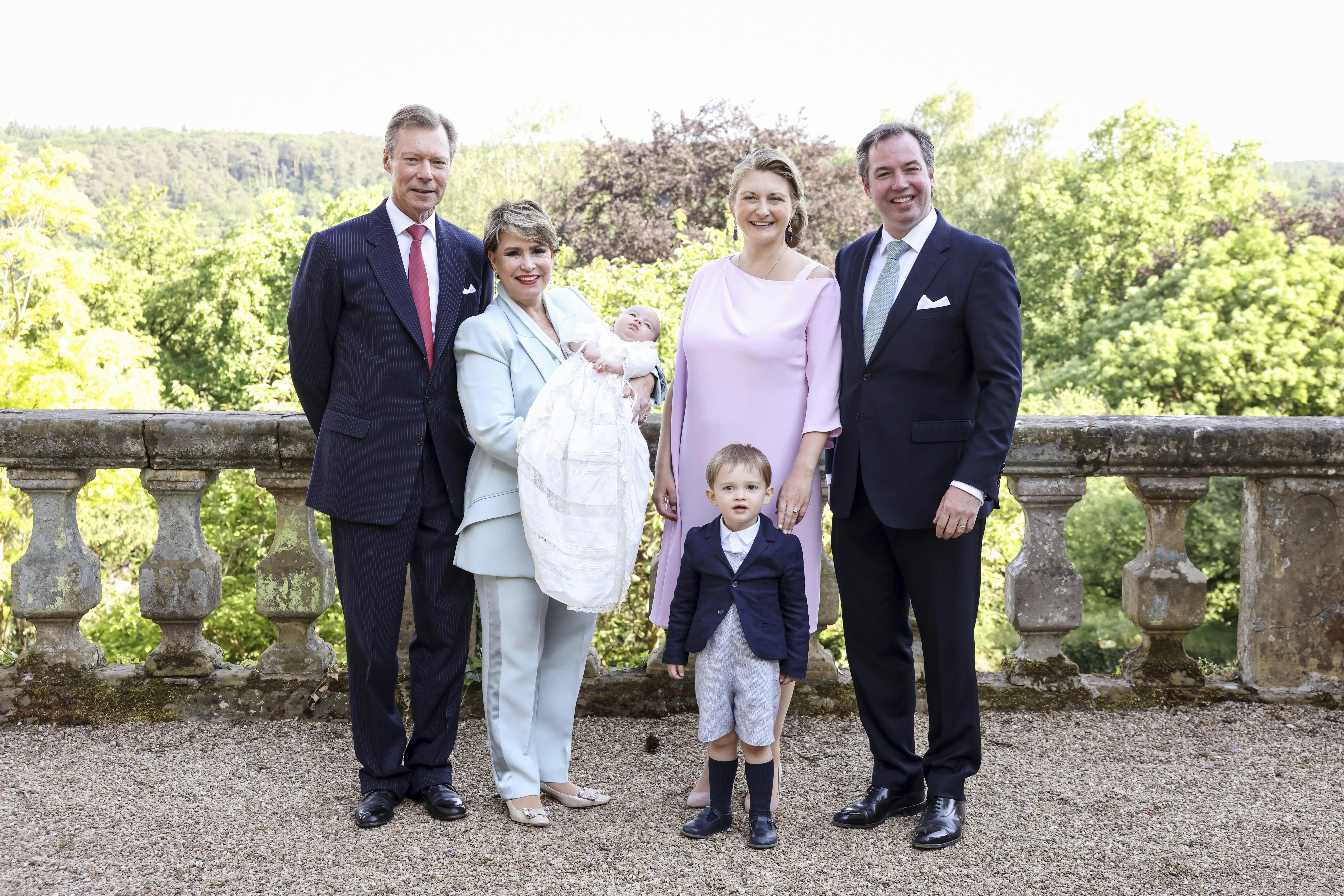 https://imgix.billedbladet.dk/2025-09-29/20230603-BaptemePrinceFrancois-39.jpg