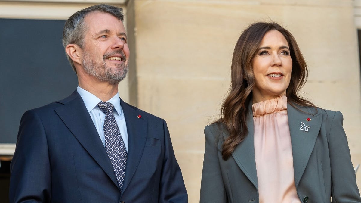 Kong Frederik og dronning Mary tager imod fornemme gæster i palæet