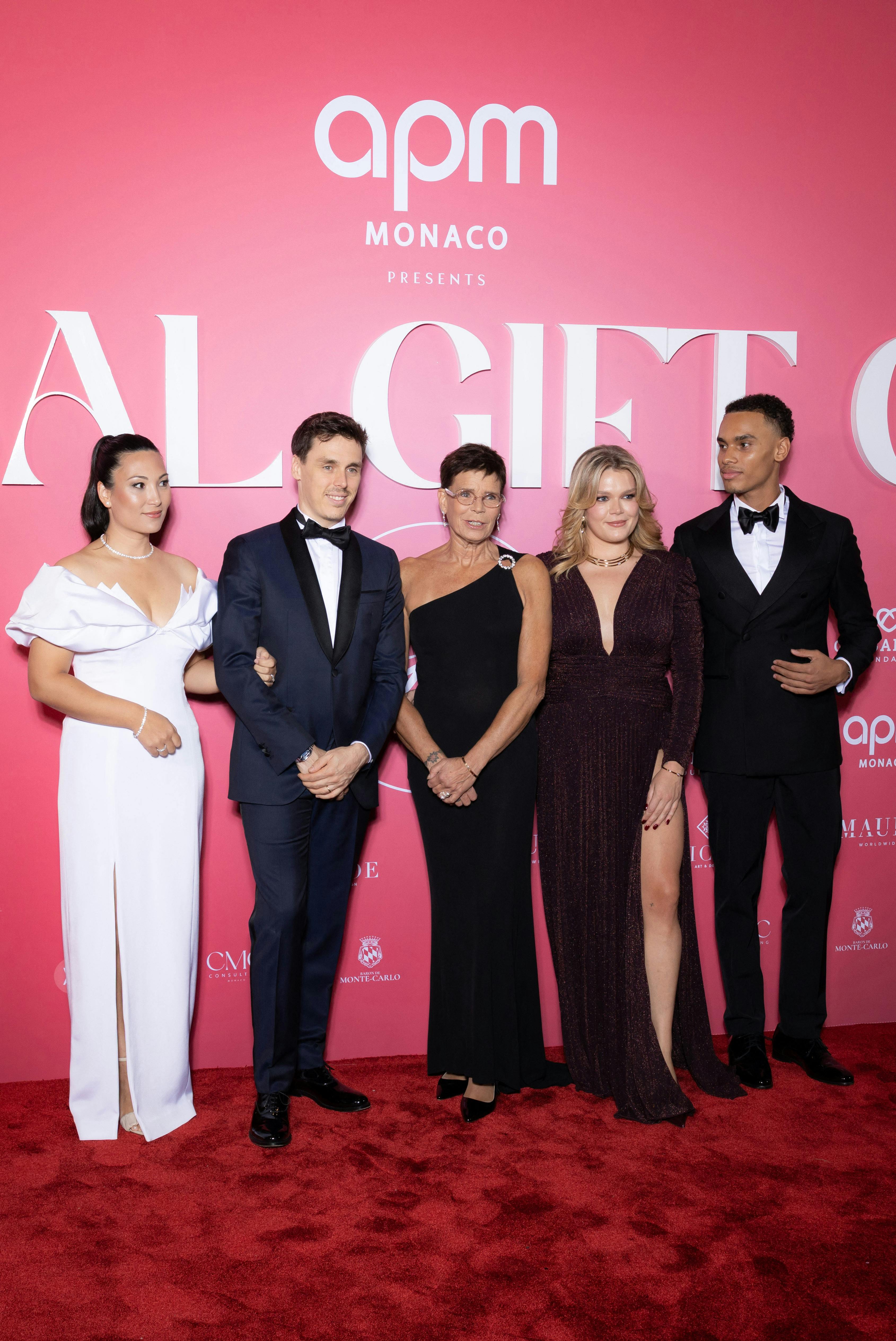 Marie Ducruet, Louis Ducruet, prinsesse Stéphanie af Monaco, Camille Gottlieb og Alexandre Grimaldi.