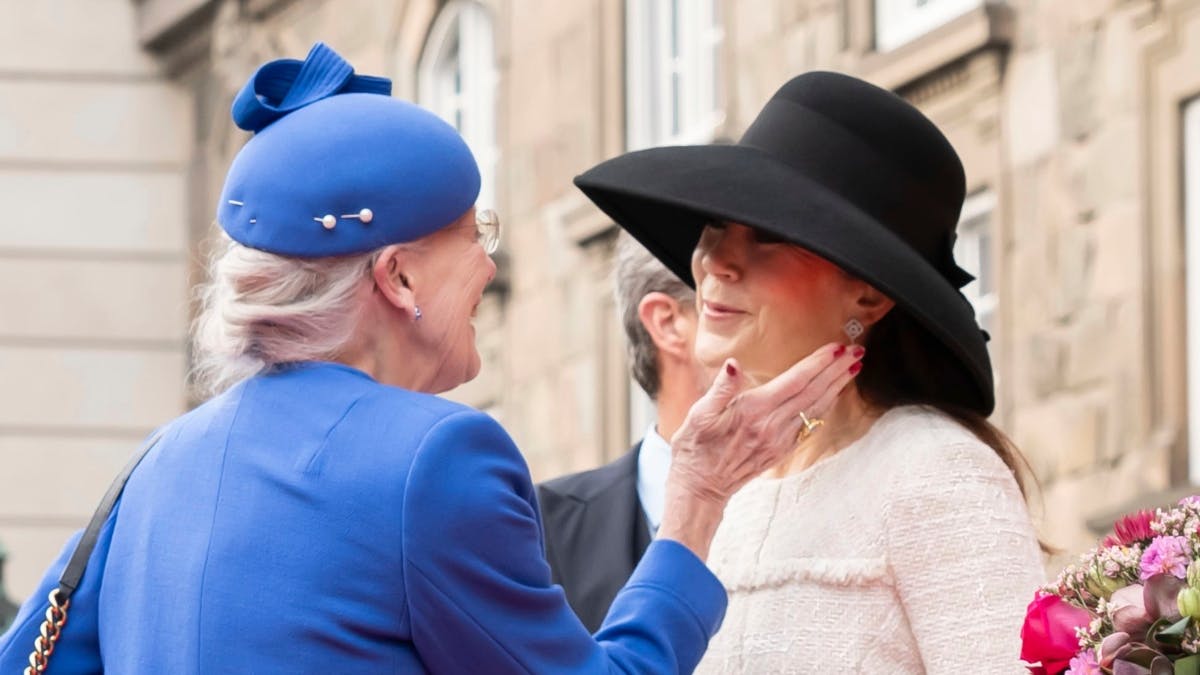 Dronning Margrethe og dronning Mary. 