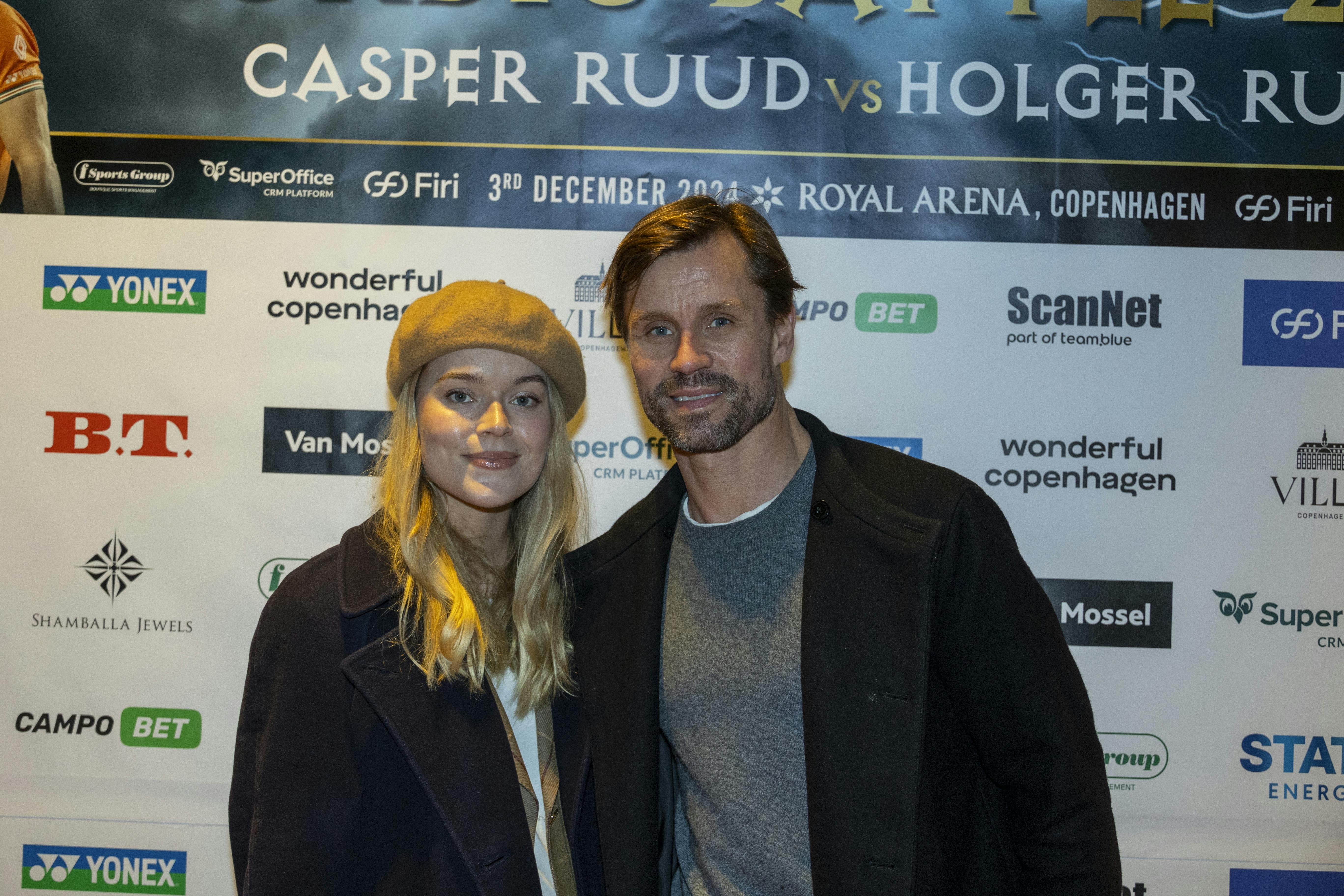 https://imgix.billedbladet.dk/2025-10-15/20241203-DM-Holger-Rune-opvisningskamp-0009.jpg
