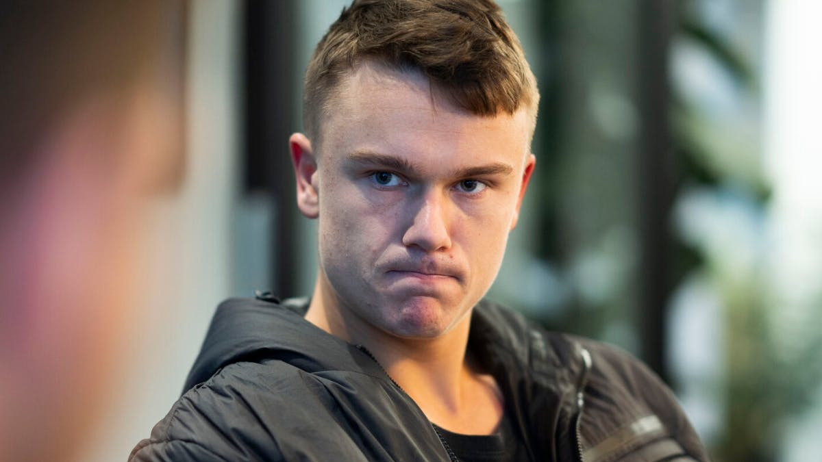 Holger Rune går en hård tid i møde