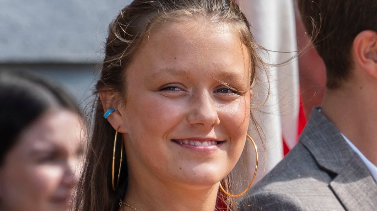 Prinsesse Isabella nyder livet på gymnasiet