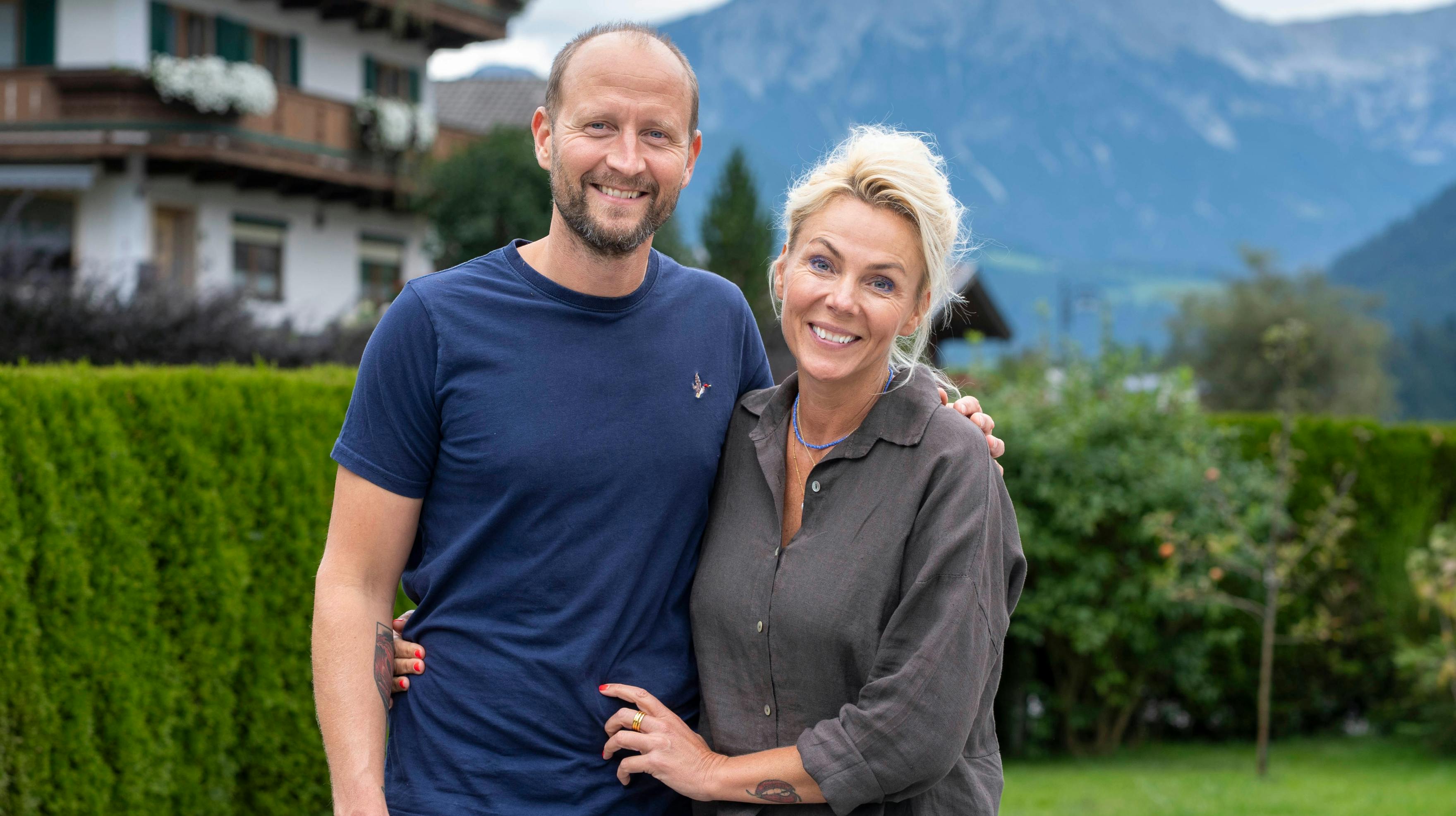 Anders og Lene Beier foran Hotel Edelweiss.