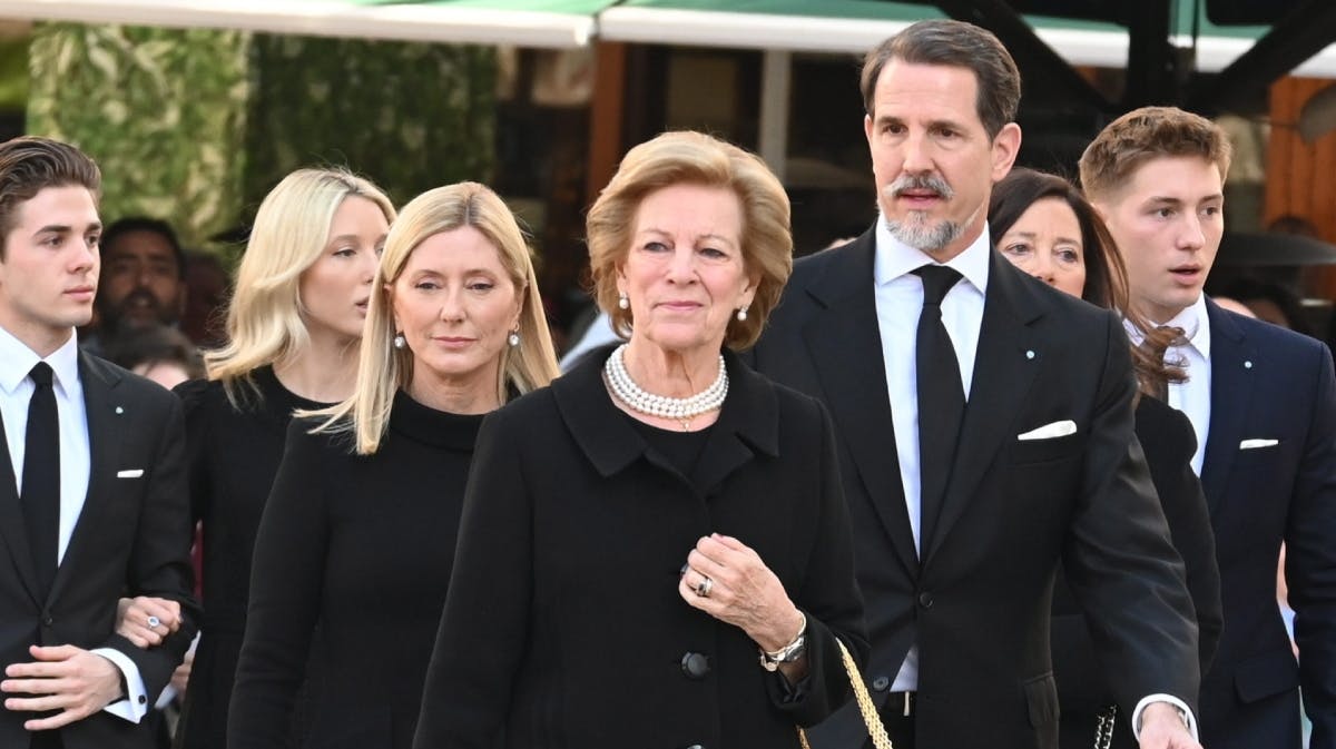 Dronning Anne-Marie med børn og børnebørn. 