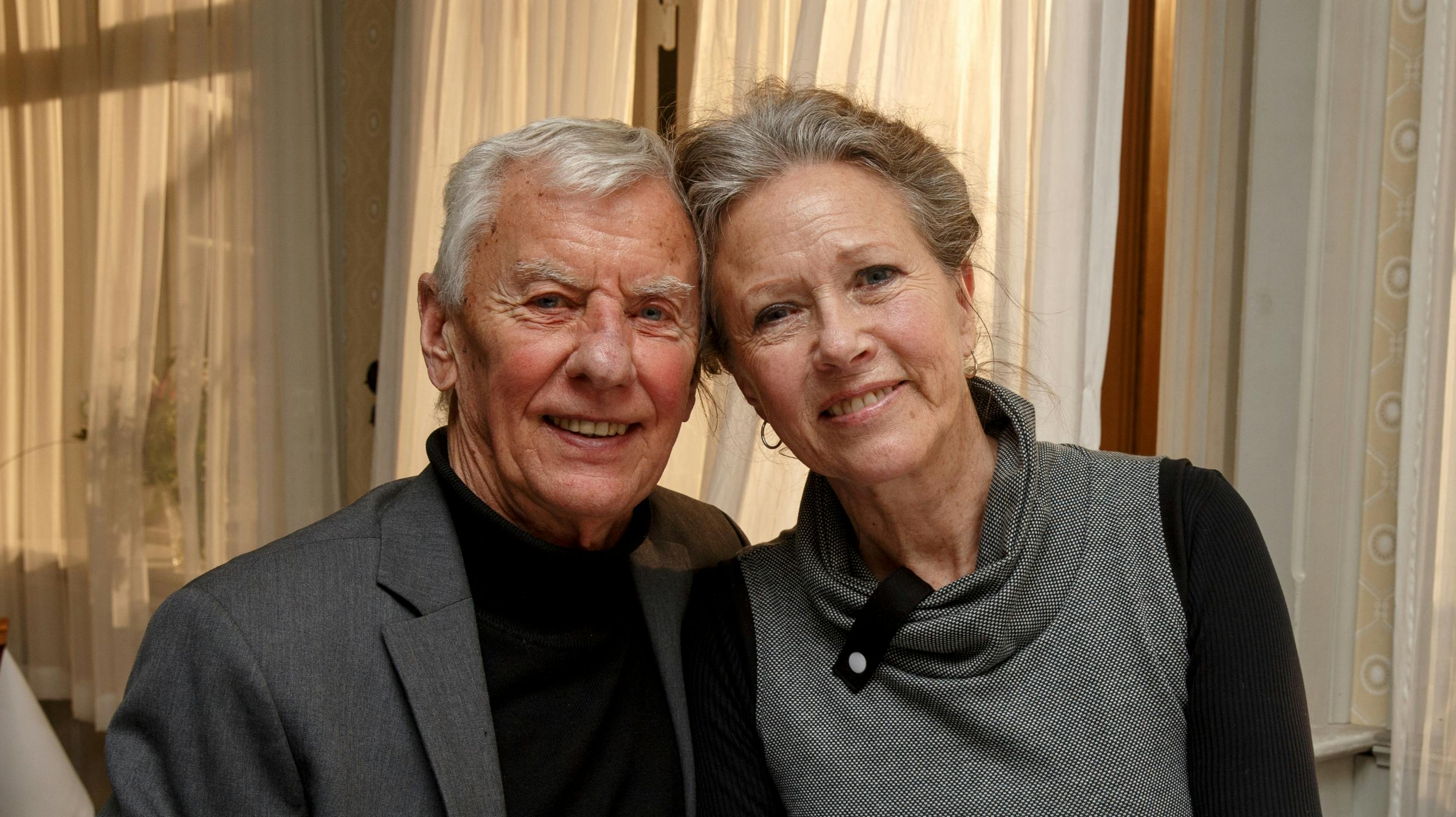 Paul Hüttel med hustruen Birthe Neumann.