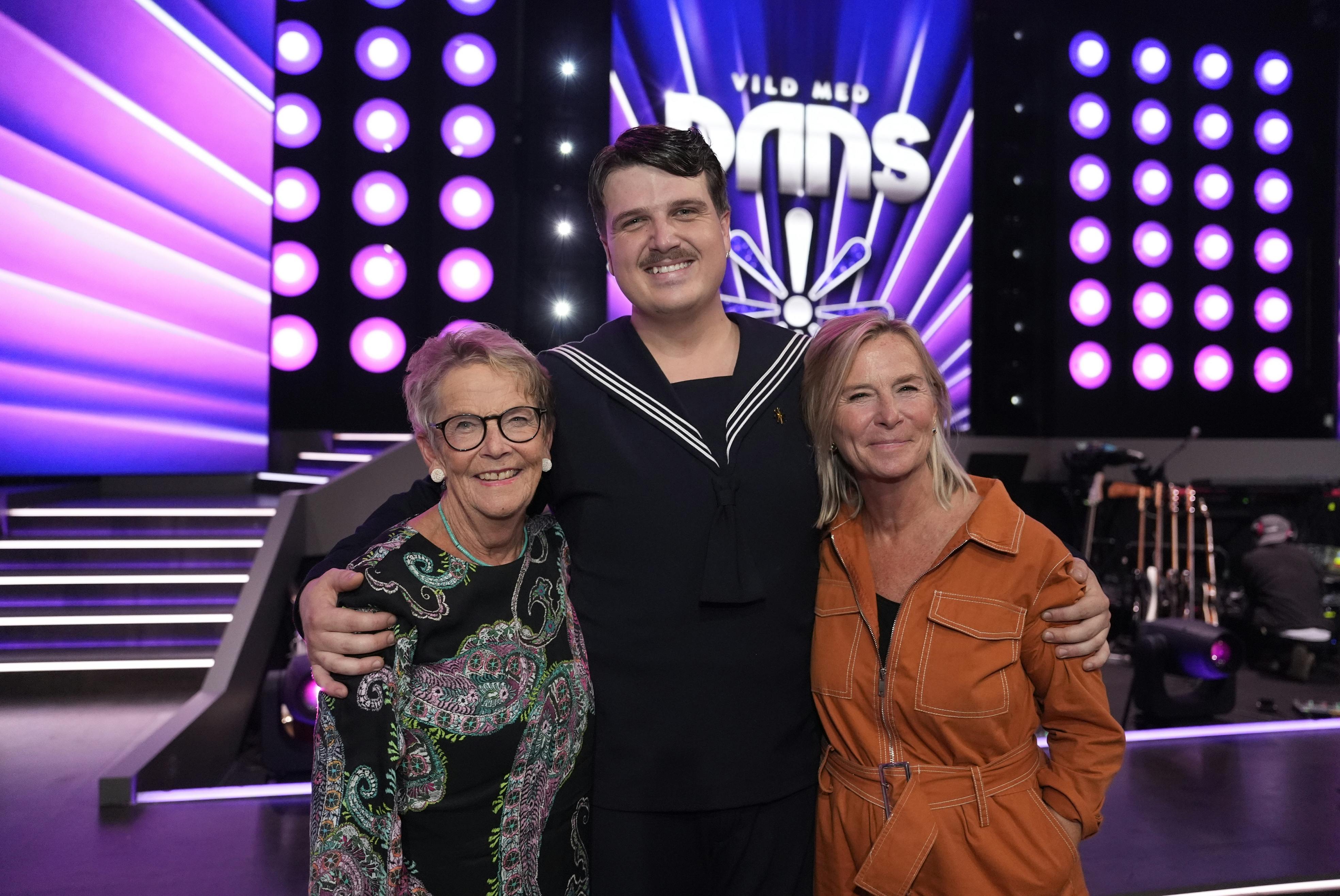Alfred Midé Erichsen med sin mormor, Sonja, og mor, Marian.