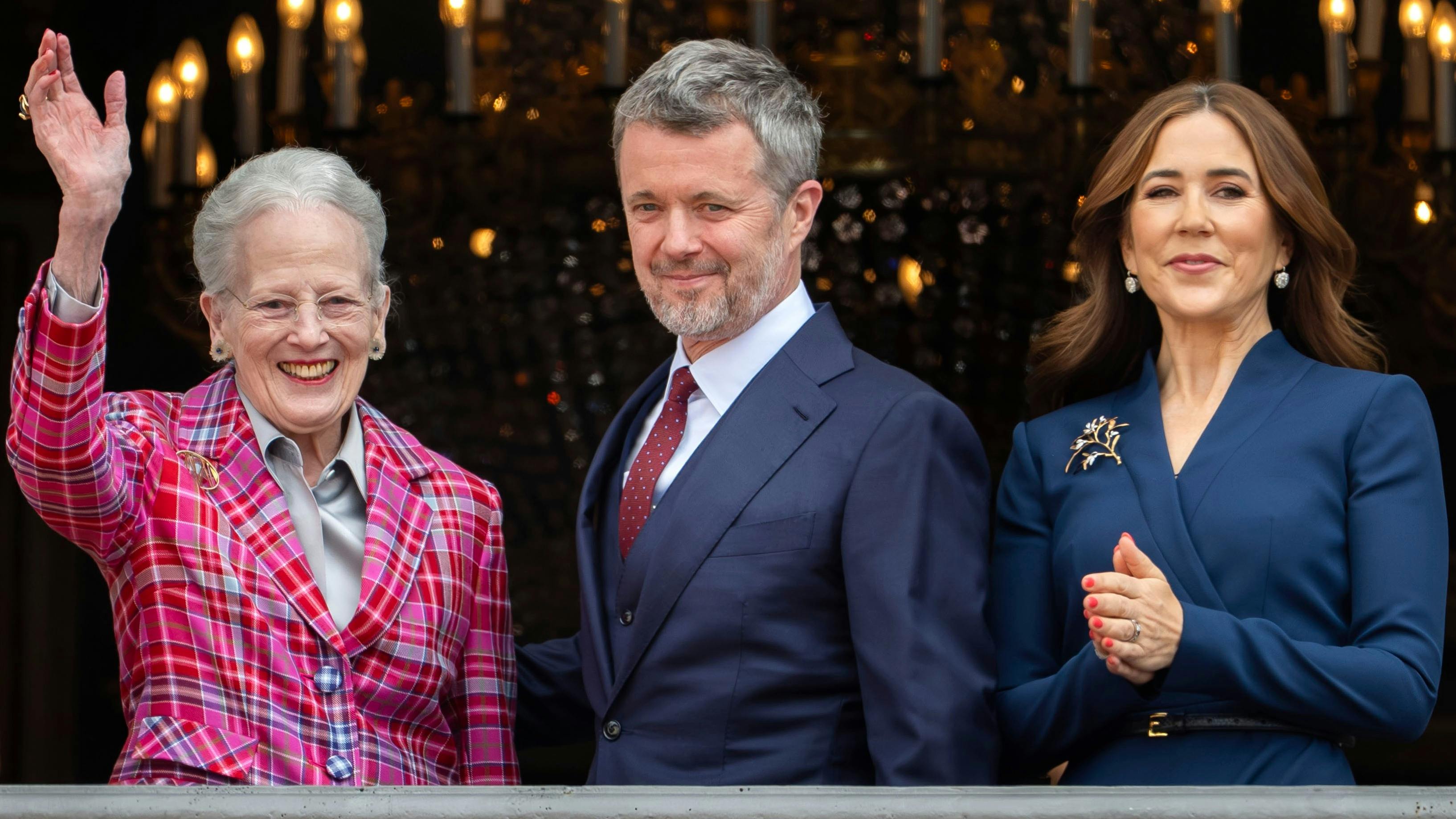 Dronning Margrethe, kong Frederik og dronning Mary.