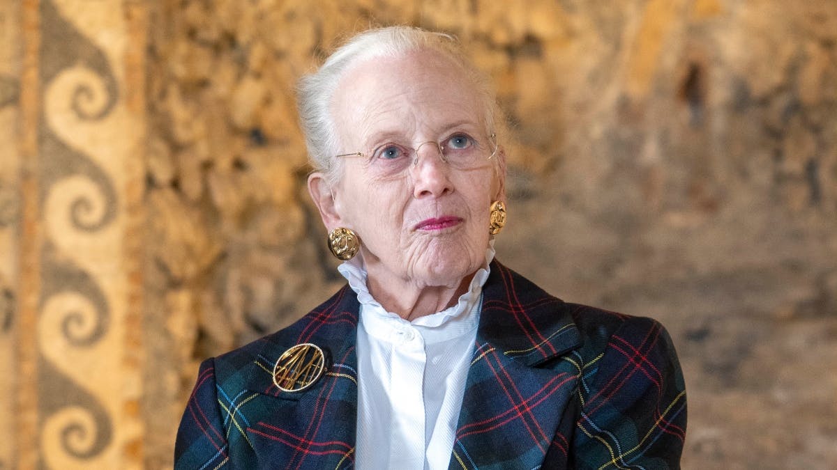 Dronning Margrethe under sit besøg i Villa d’Este i Tivoli, kort efter den private frokost.&nbsp;