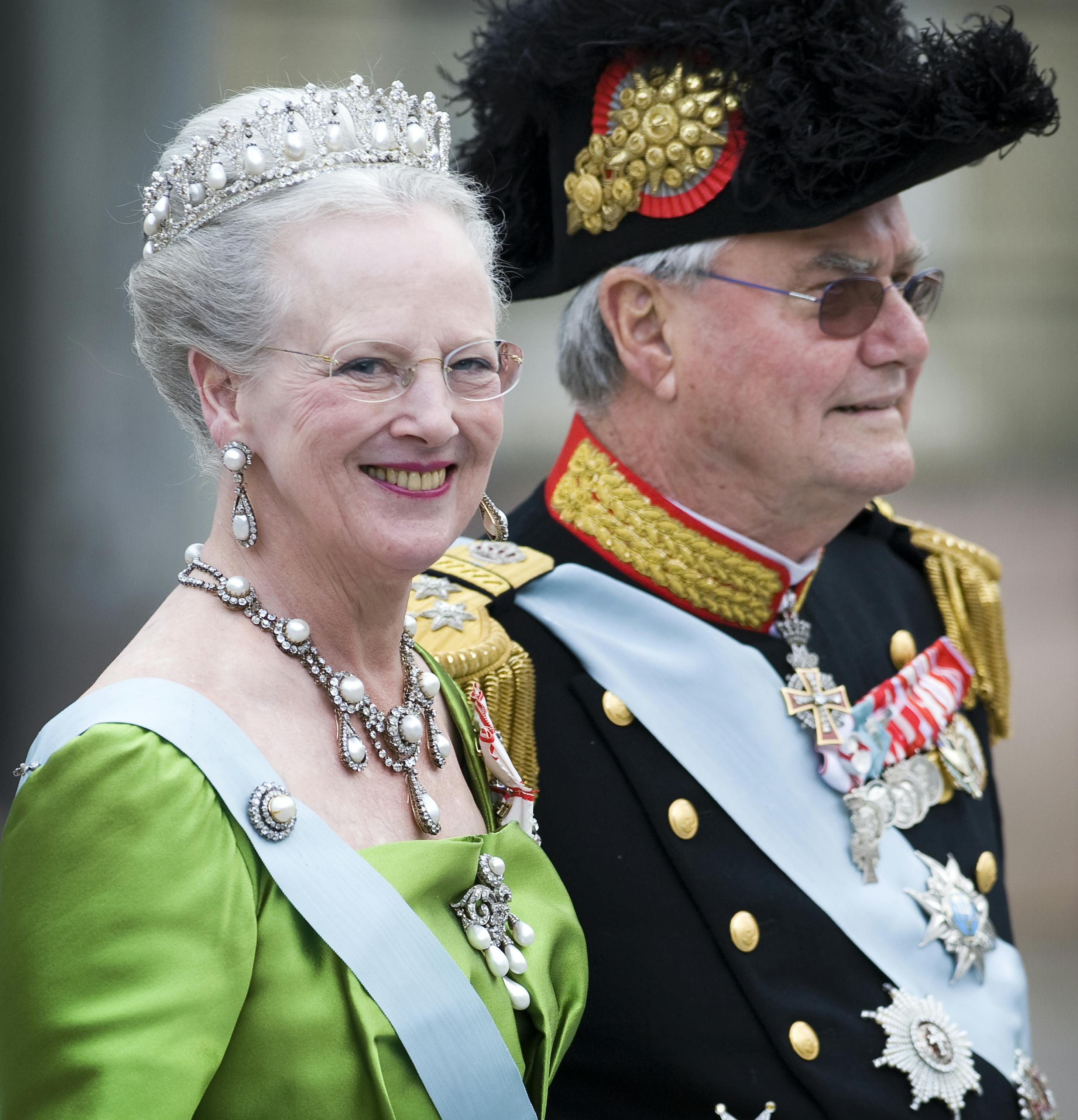 Margrethe og Henrik til Victorias bryllupperlepoire-diademet