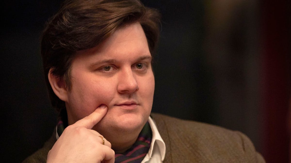 Nicolai Jørgensen spiller Frans Lynge i "Carmen Curlers".