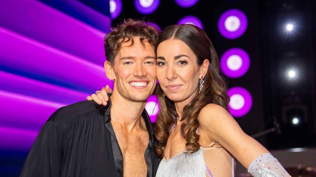 Skuespiller Julie Rudbæk danser uden sin dansepartner, Morten Kjeldgaard, fredag aften "Vild med dans".