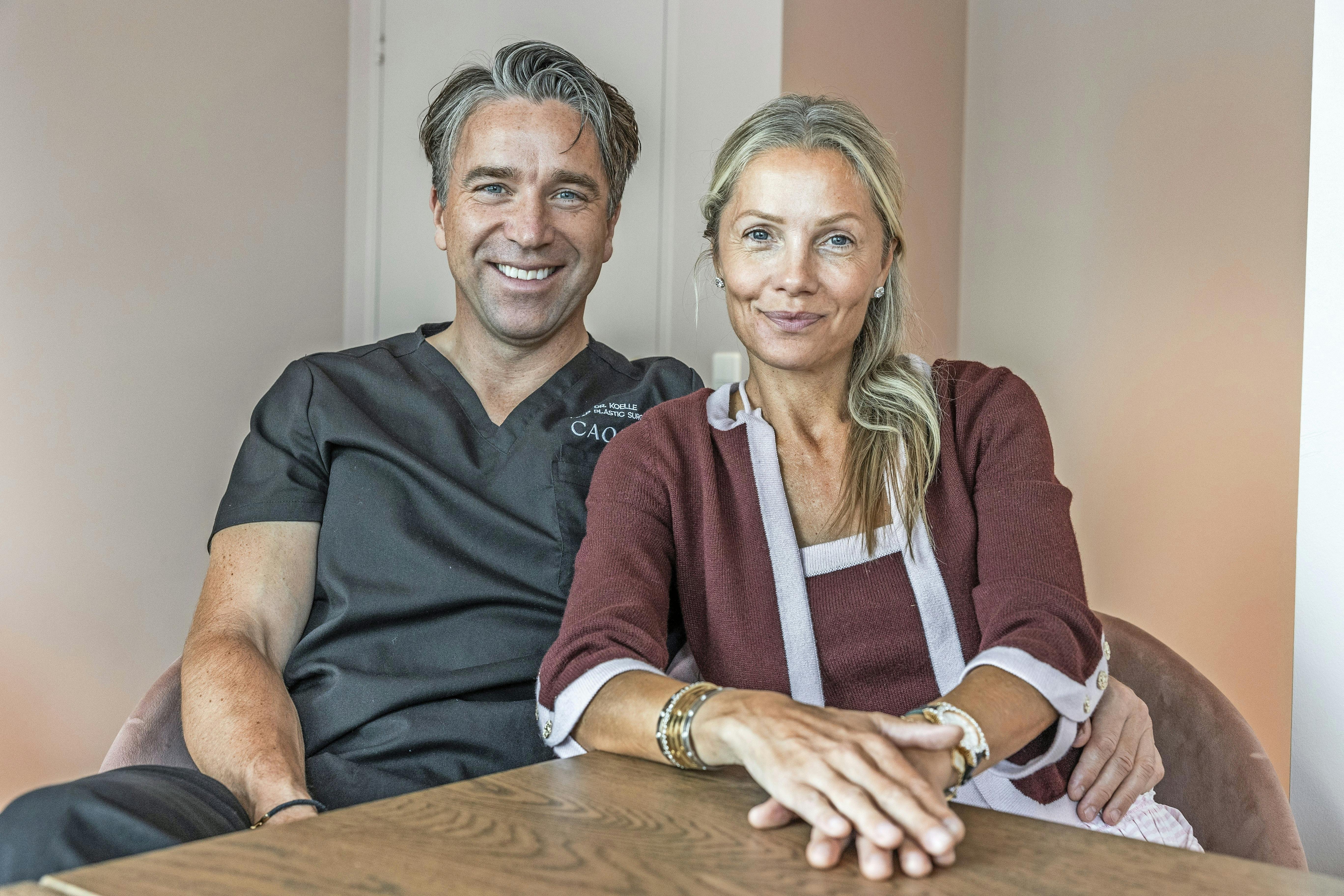 Caroline Fleming og kæresten Frederik Kølle har dannet par i to år - og kærligheden blomstrer stadig.