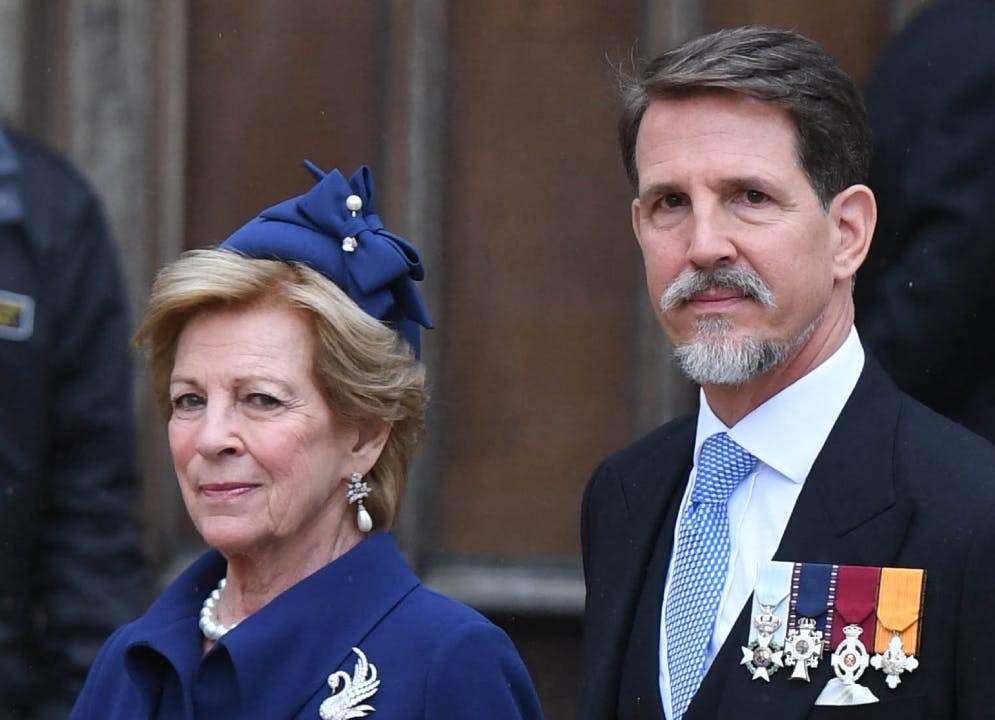 Dronning Anne-Marie med sin ældste søn Pavlos.