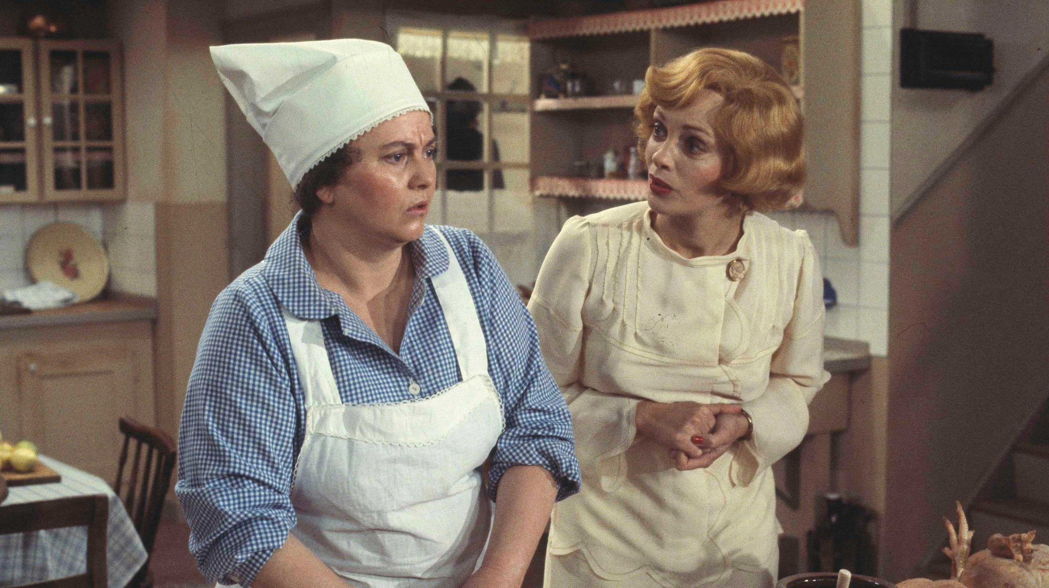 Laura og Maude Varnæs i "Matador".