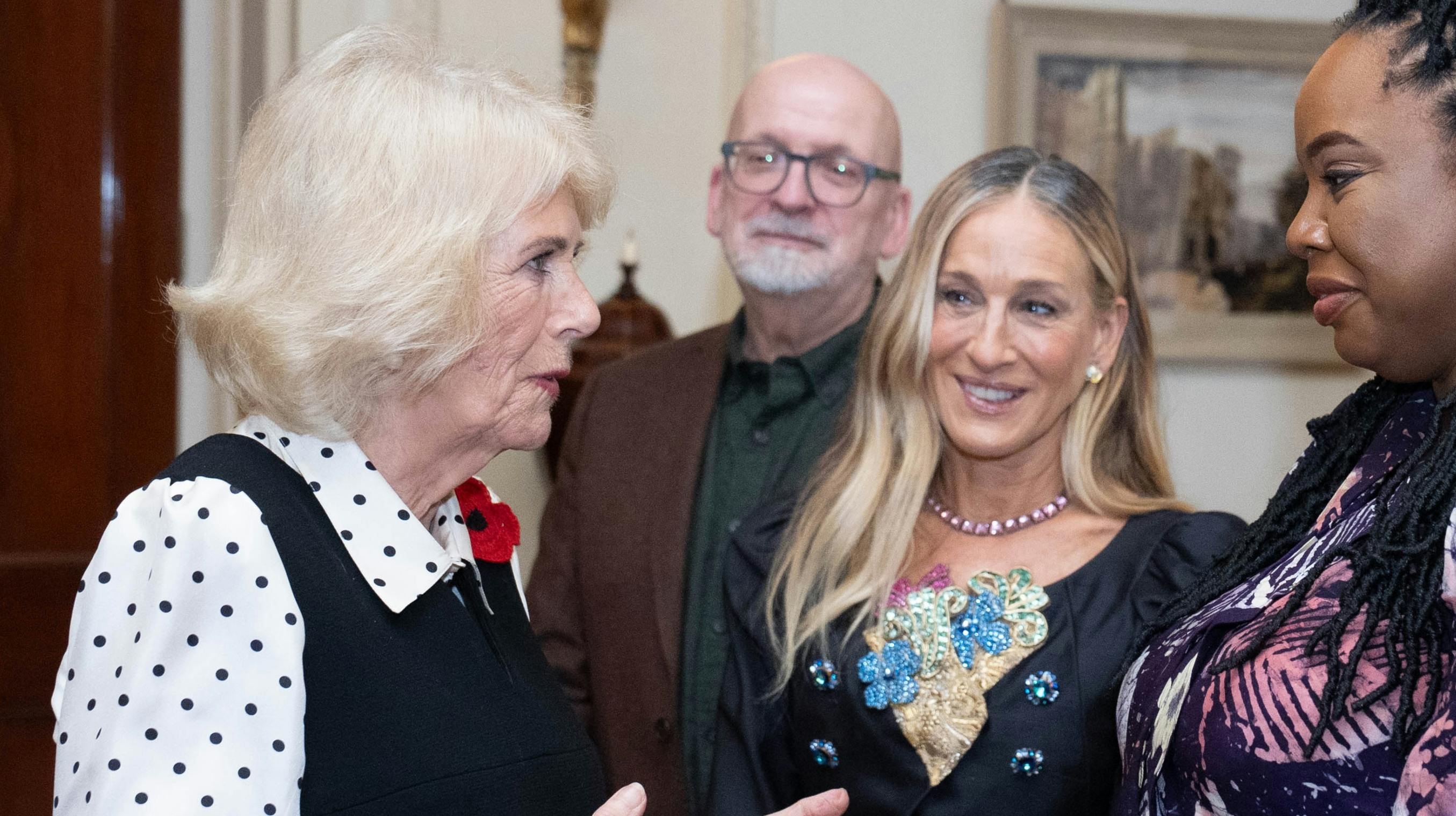 Dronning Camilla og Sarah Jessica Parker. 