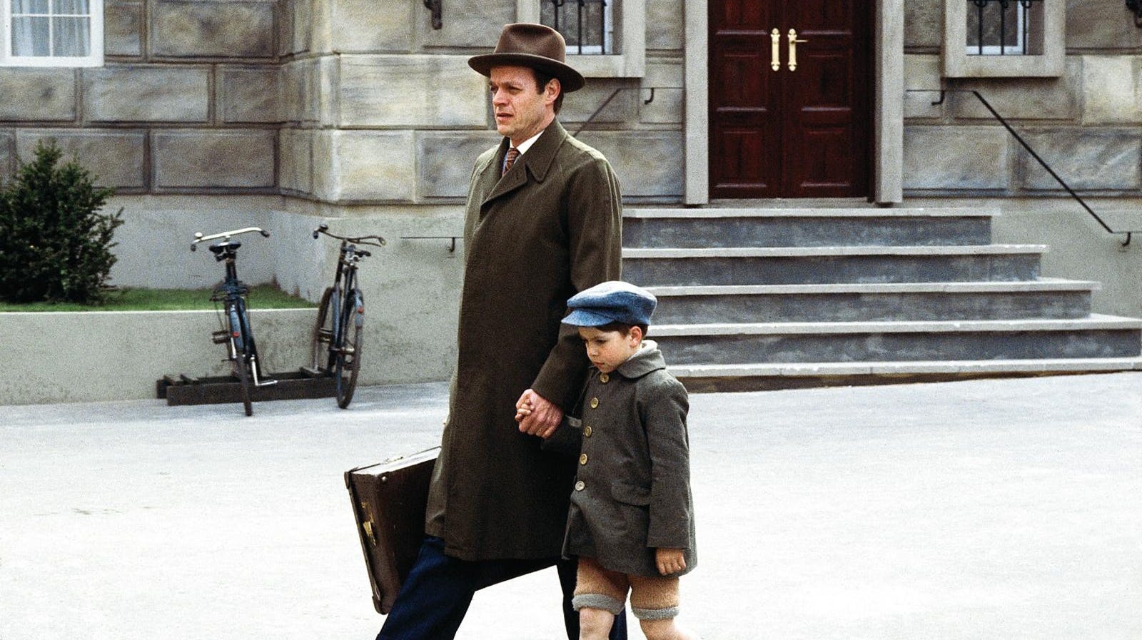 Mads og Daniel Andersen Skjern i "Matador".