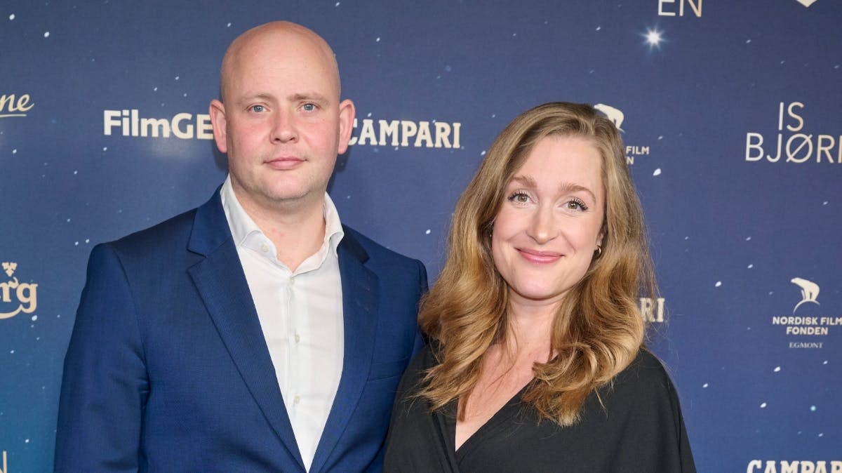 Jakob Engel-Schmidt med sin gravide hustru Camilla Søe.