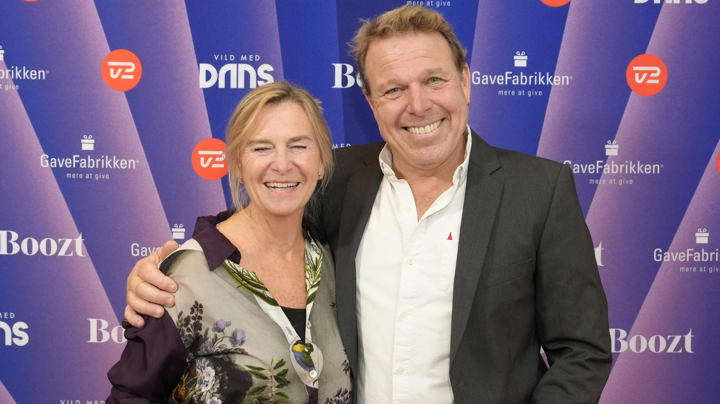 Marian Midé Erichsen og Mikkel Beha Erichsen hepper på deres søn Alfred i "Vild med dans".