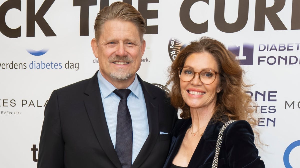 Peter Schmeichel og Laura von Lindholm gjorde et par fodbolddrenge glade