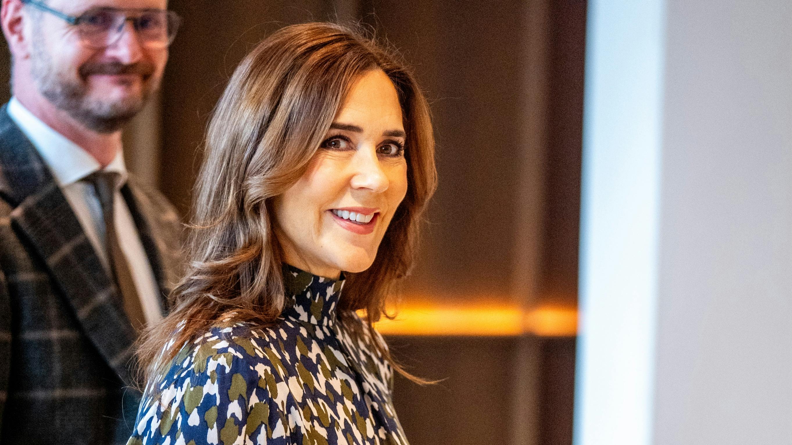 Dronning Mary er blevet spottet med dansk design, som vi ikke har set længe.&nbsp;