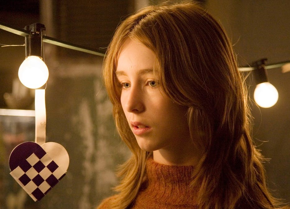 Sarah Juel Werner spiller hovedrollen som Cecilie i ”Absalons hemmelighed”.