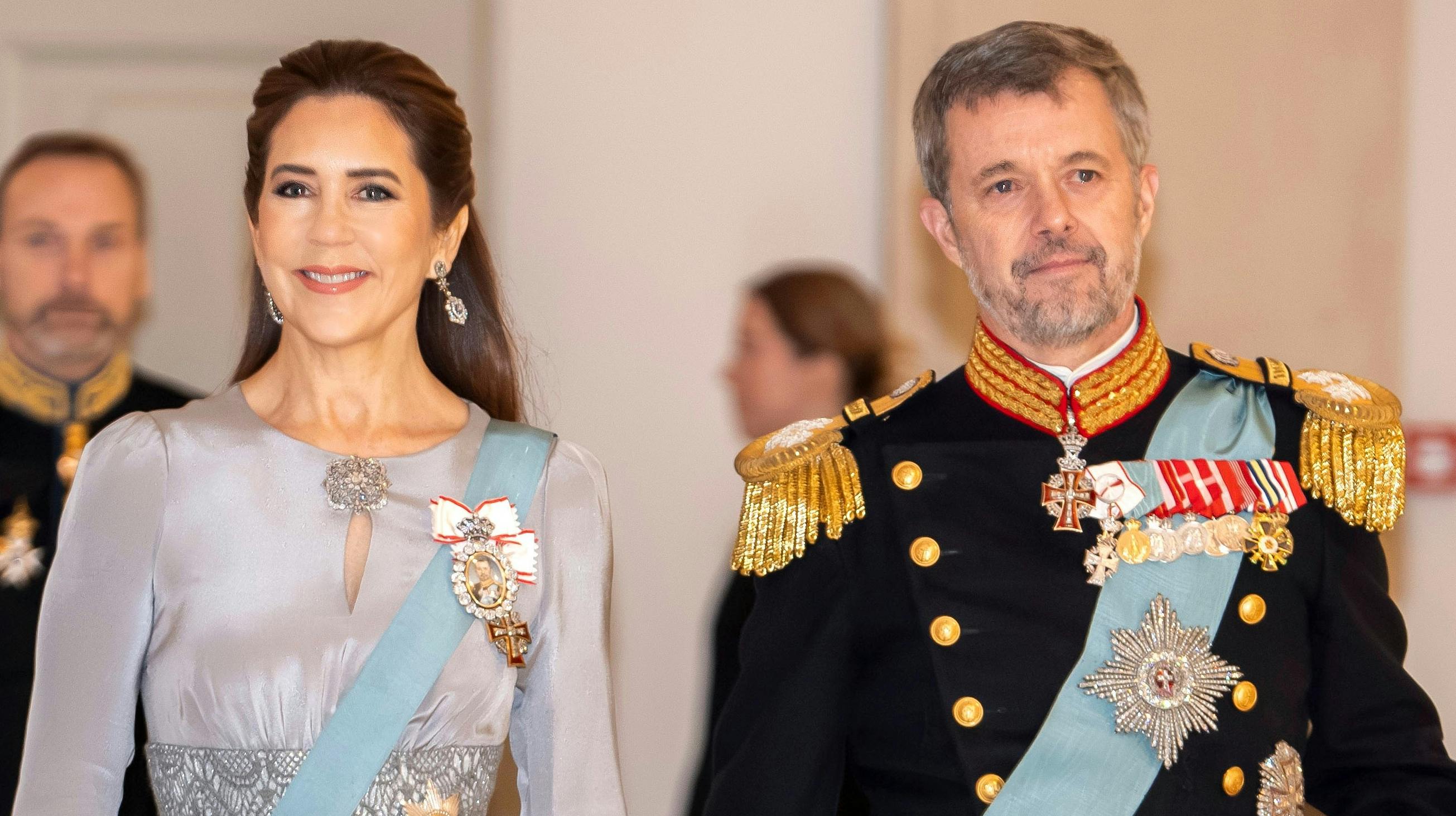 Dronning Mary og kong Frederik til dette års nytårskur. 