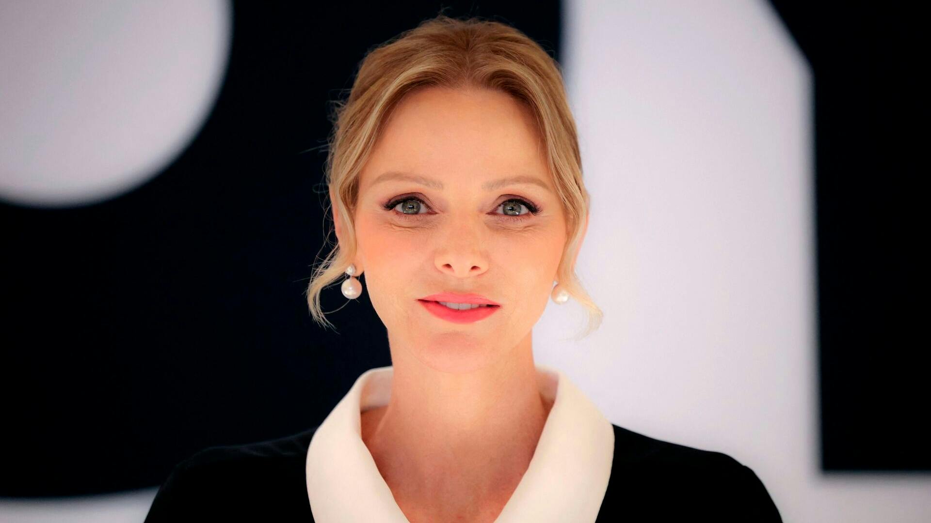 Fyrstinde Charlene er gift med fyrst Albert II af Monaco.&nbsp;