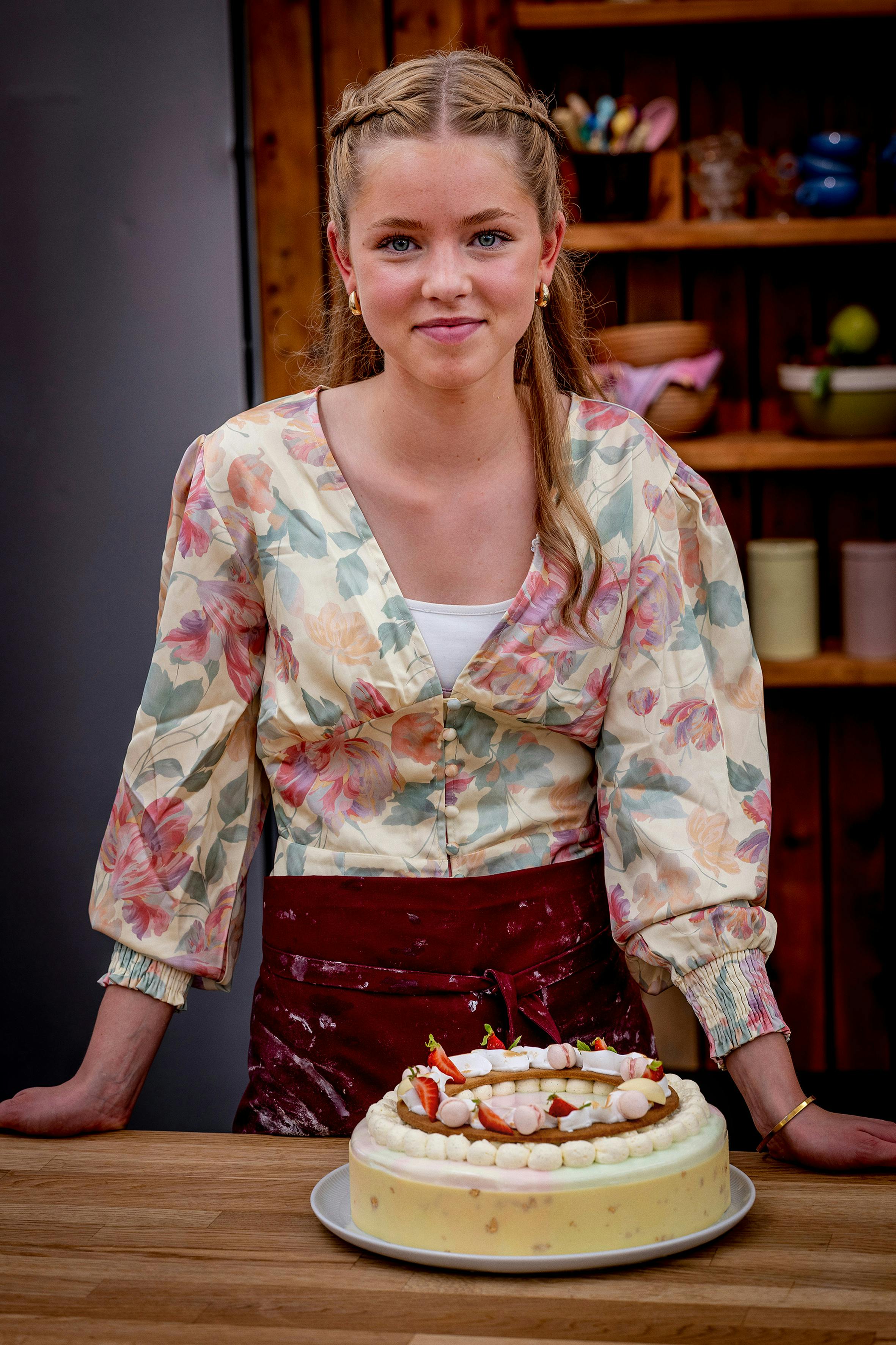 Ingrid med sin finalekage.