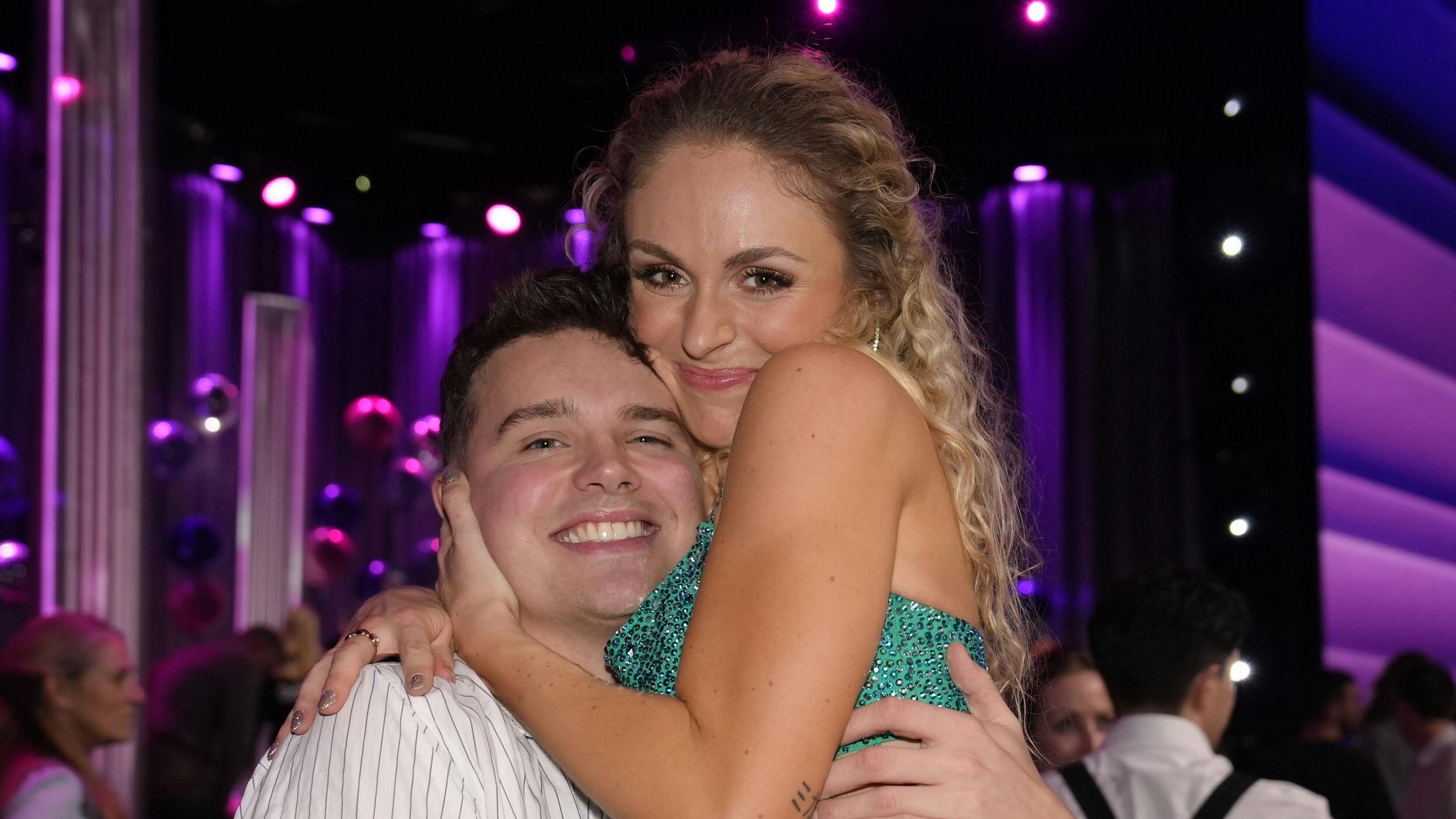 Jasmin Lind med manden Mika. 