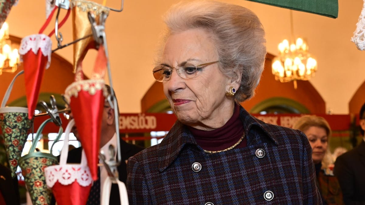 Prinsesse Benedikter juleshoppede svenske lækkerier og håndværk fredag. 