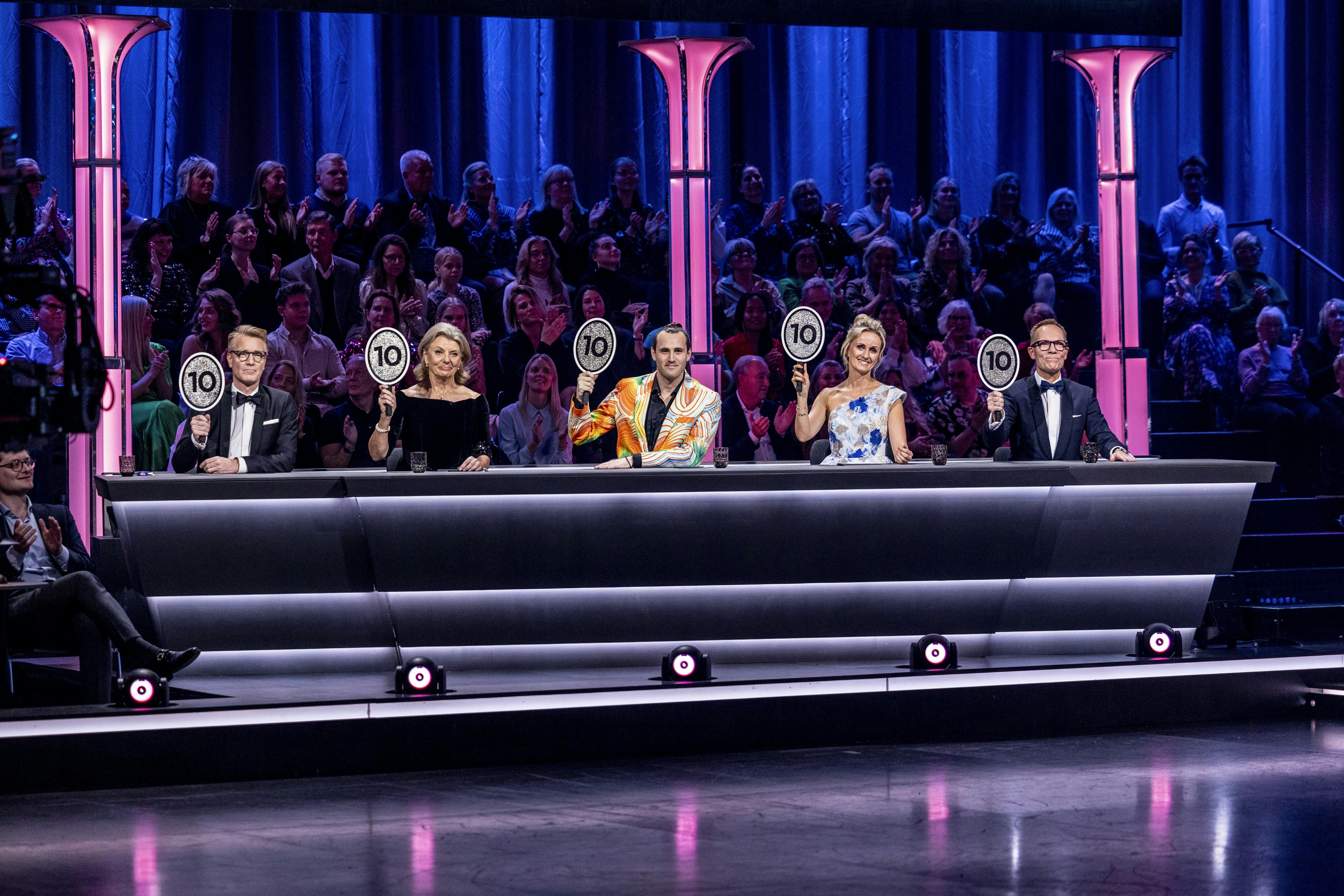 Nikolaj Hübbe, Anne Laxholm, Sonny Fredie Pedersen, Marianne Eihilt og Jens Werner sad alle ved dommerbordet samtidig.