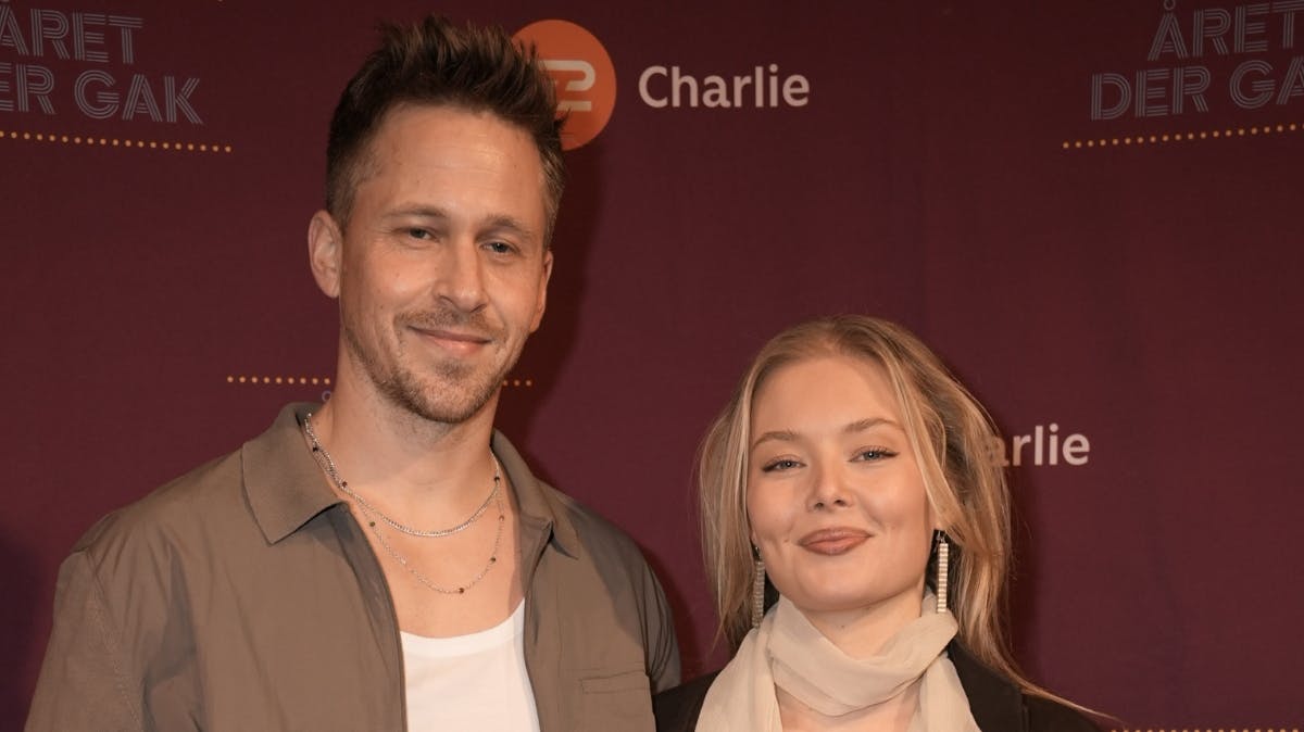 Jakob Åkerlind og kæresten Alma Agger tager et nyt skridt i forholdet.