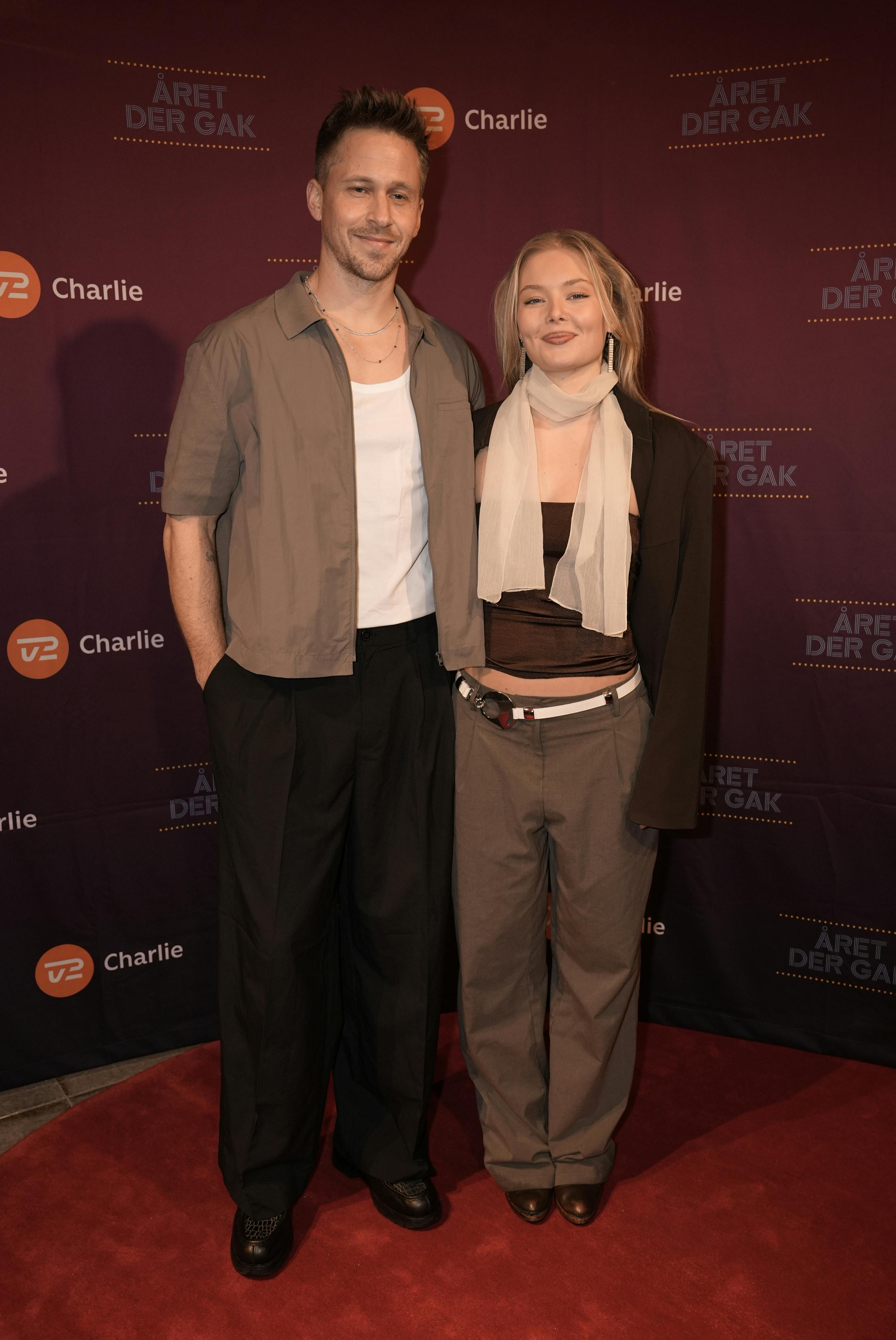 Jakob Åkerlind og Alma Agger er flyttet sammen.