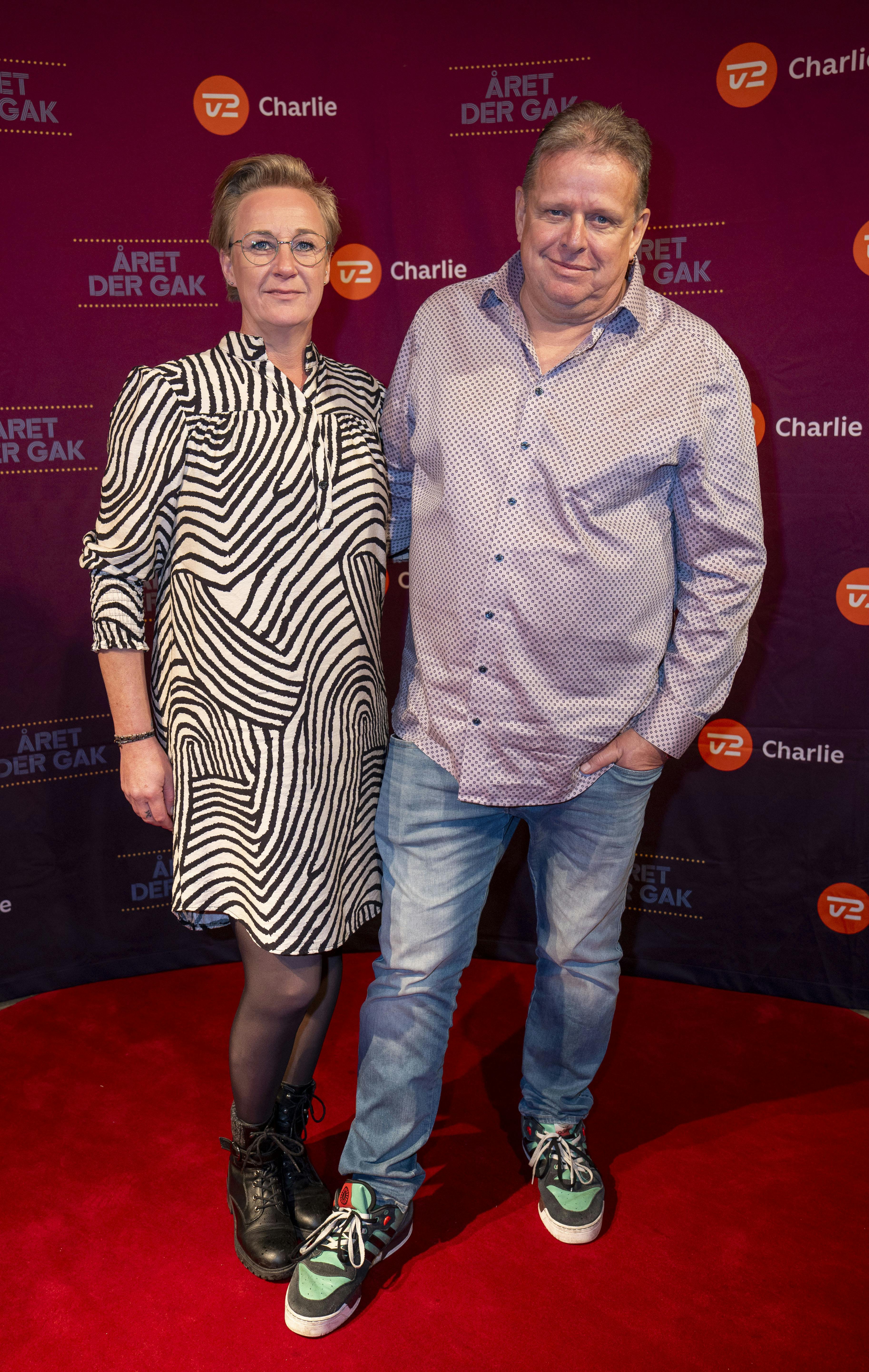 Bo Lydmand, hvis rigtige navn er Bo Brønnum, ankom til "Året der gak" sammen med kæresten. 